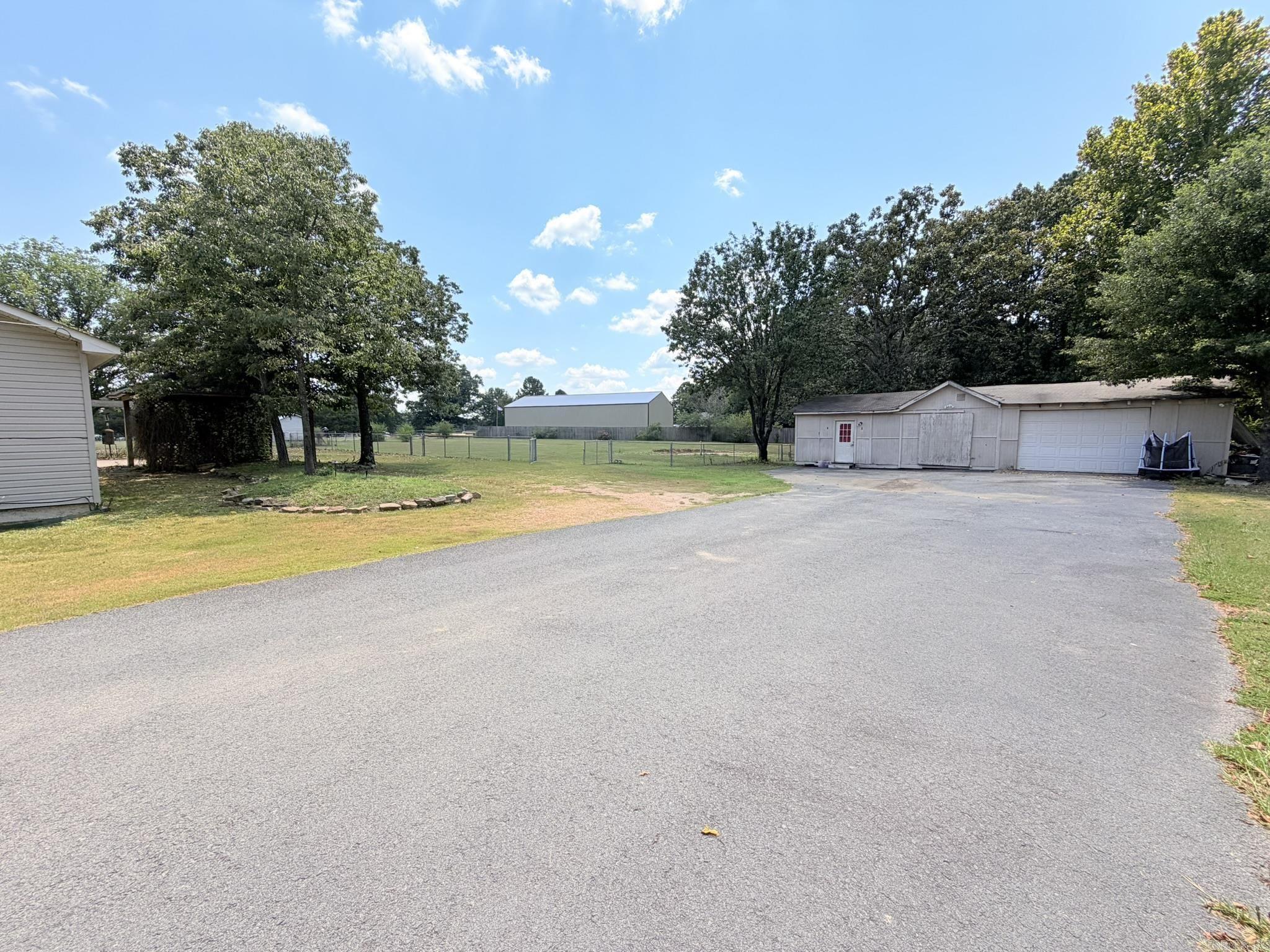 15825 Childress Road Bauxite, AR 72011