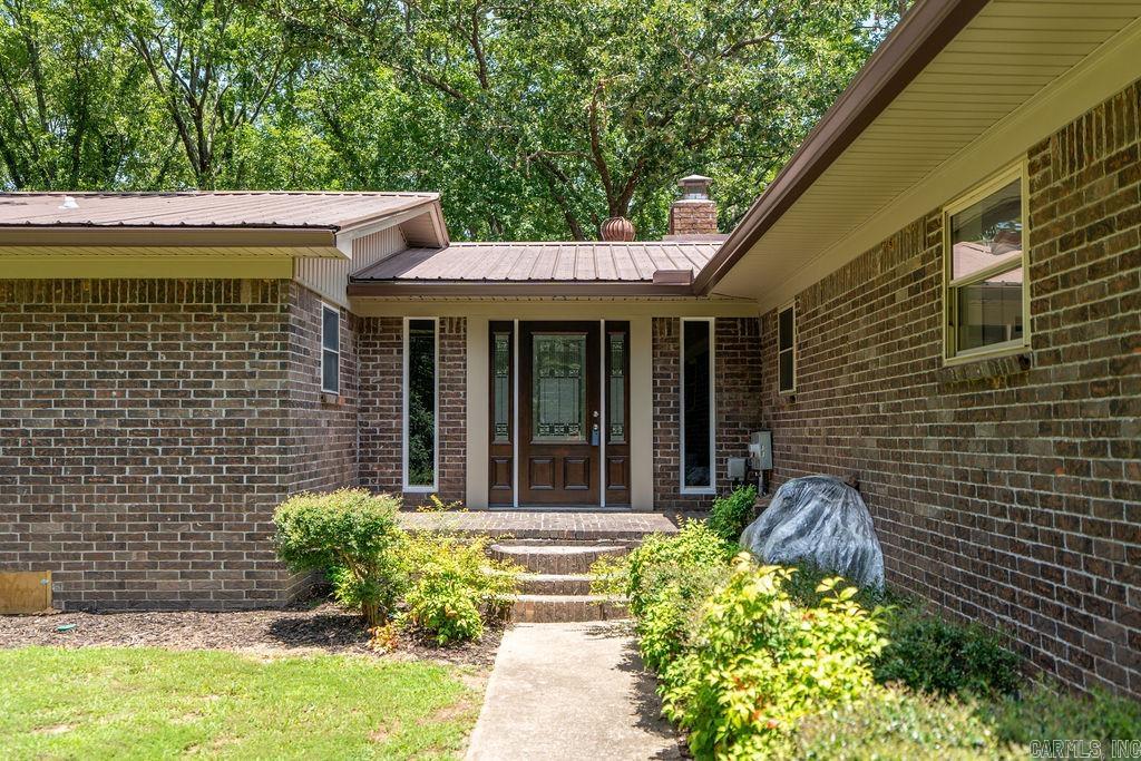 25 Beloit Drive Heber Springs, AR 72543
