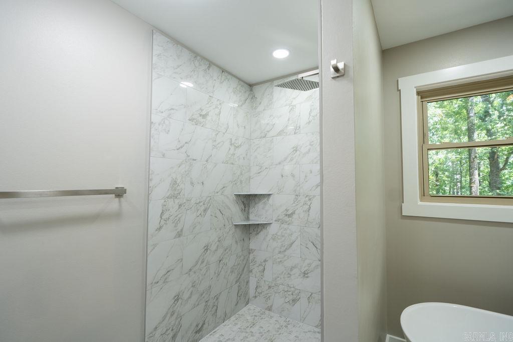 25 Beloit Drive Heber Springs, AR 72543