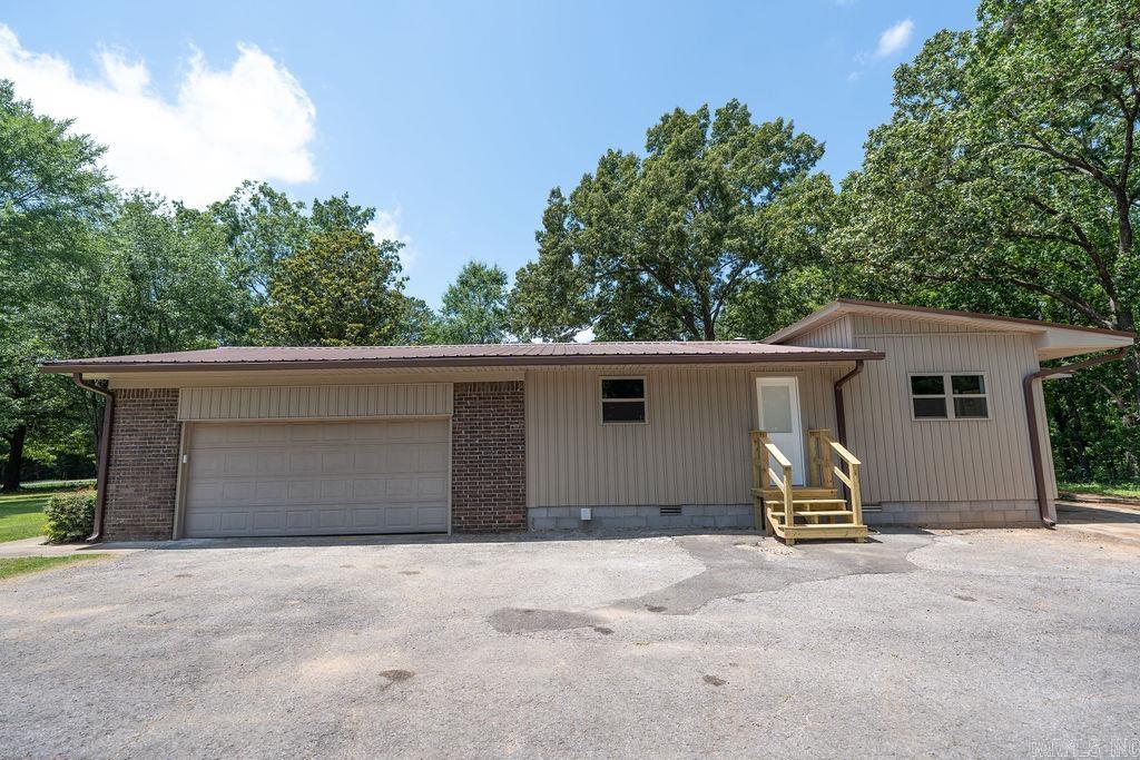 25 Beloit Drive Heber Springs, AR 72543
