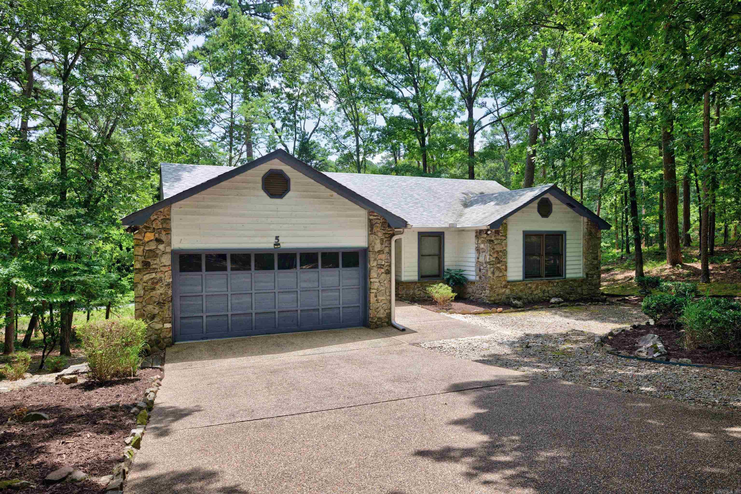 5  Culebra Pl  Hot Springs Village, AR
