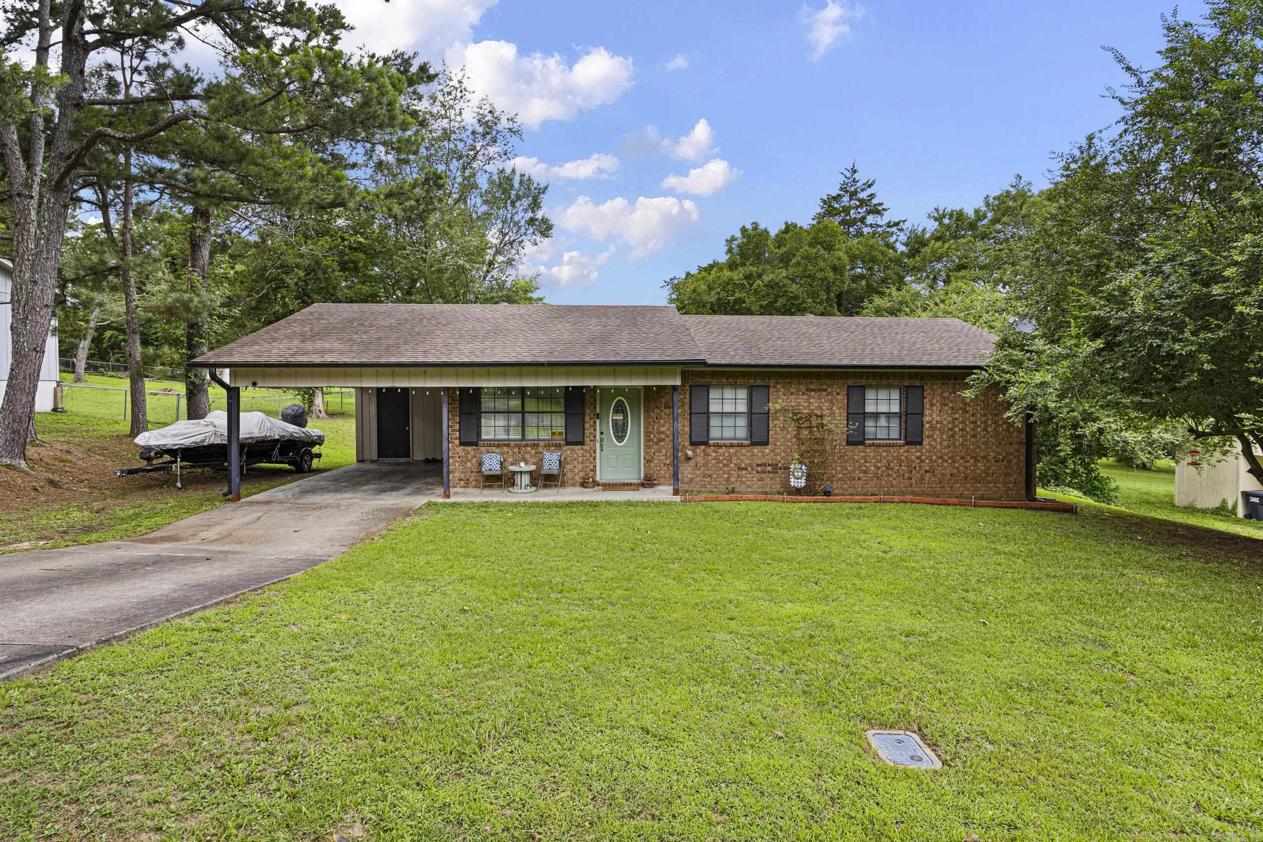 2901 N Greenwich  Russellville, AR