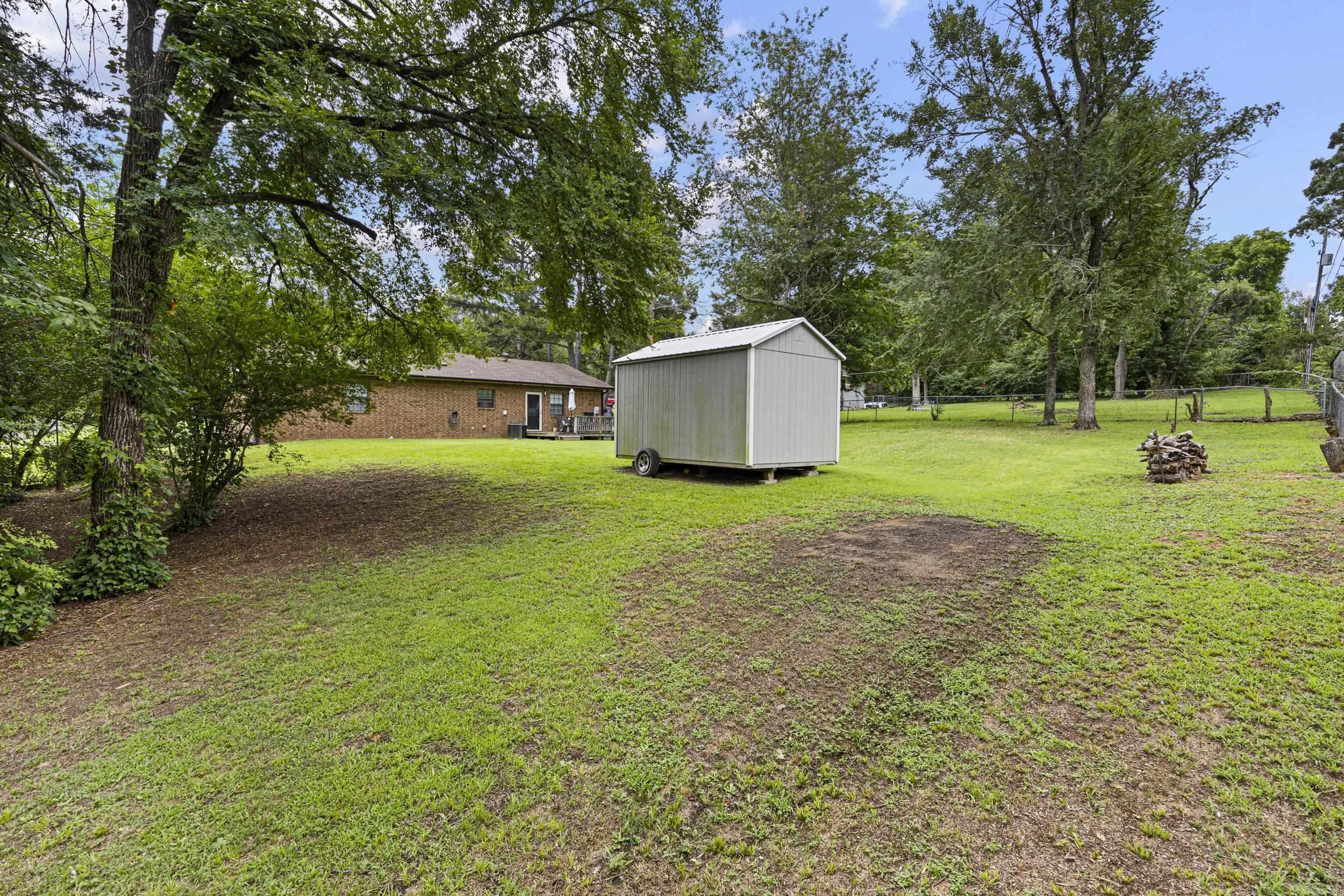 2901 N Greenwich  Russellville, AR
