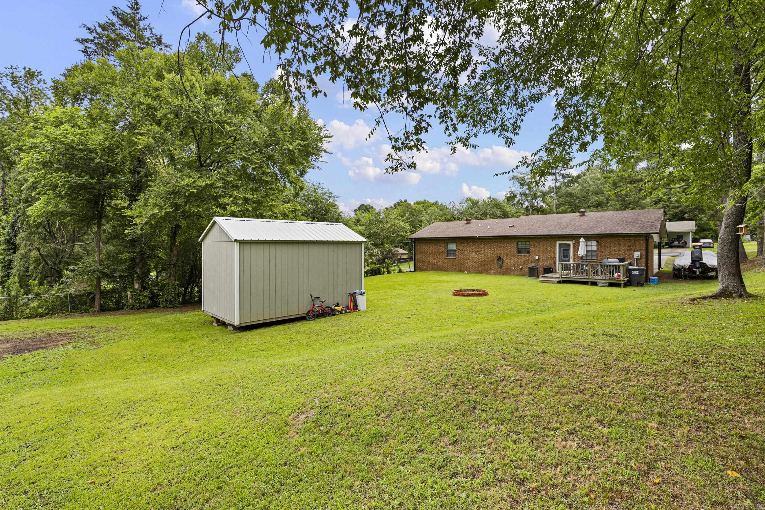 2901 N Greenwich  Russellville, AR