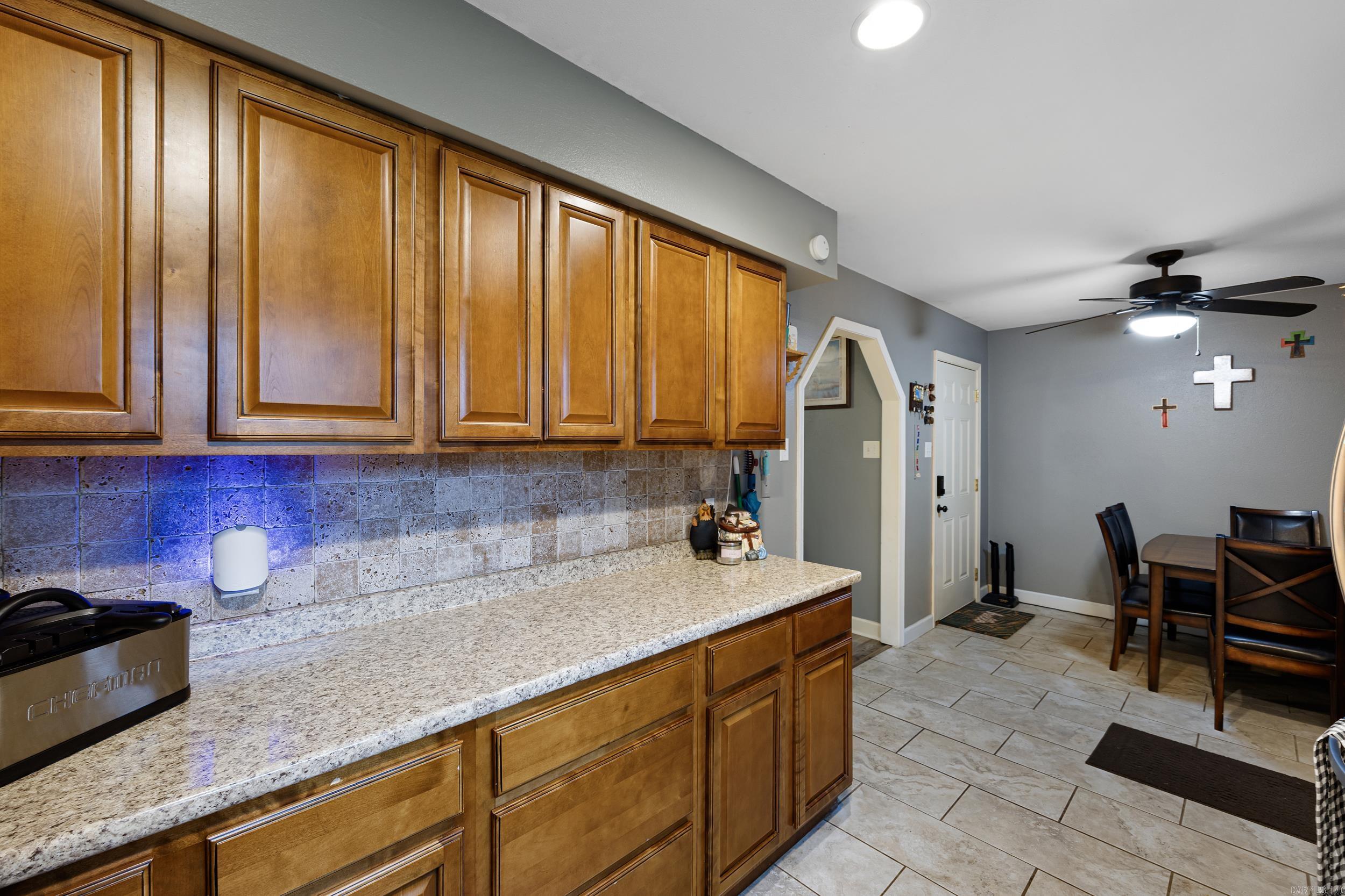 2901 N Greenwich  Russellville, AR