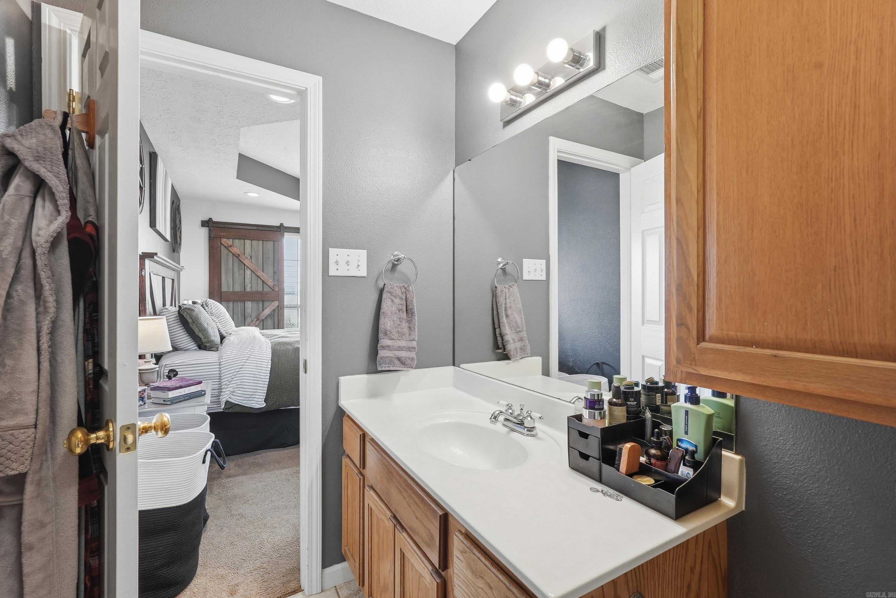 29 N Coker  Vilonia, AR