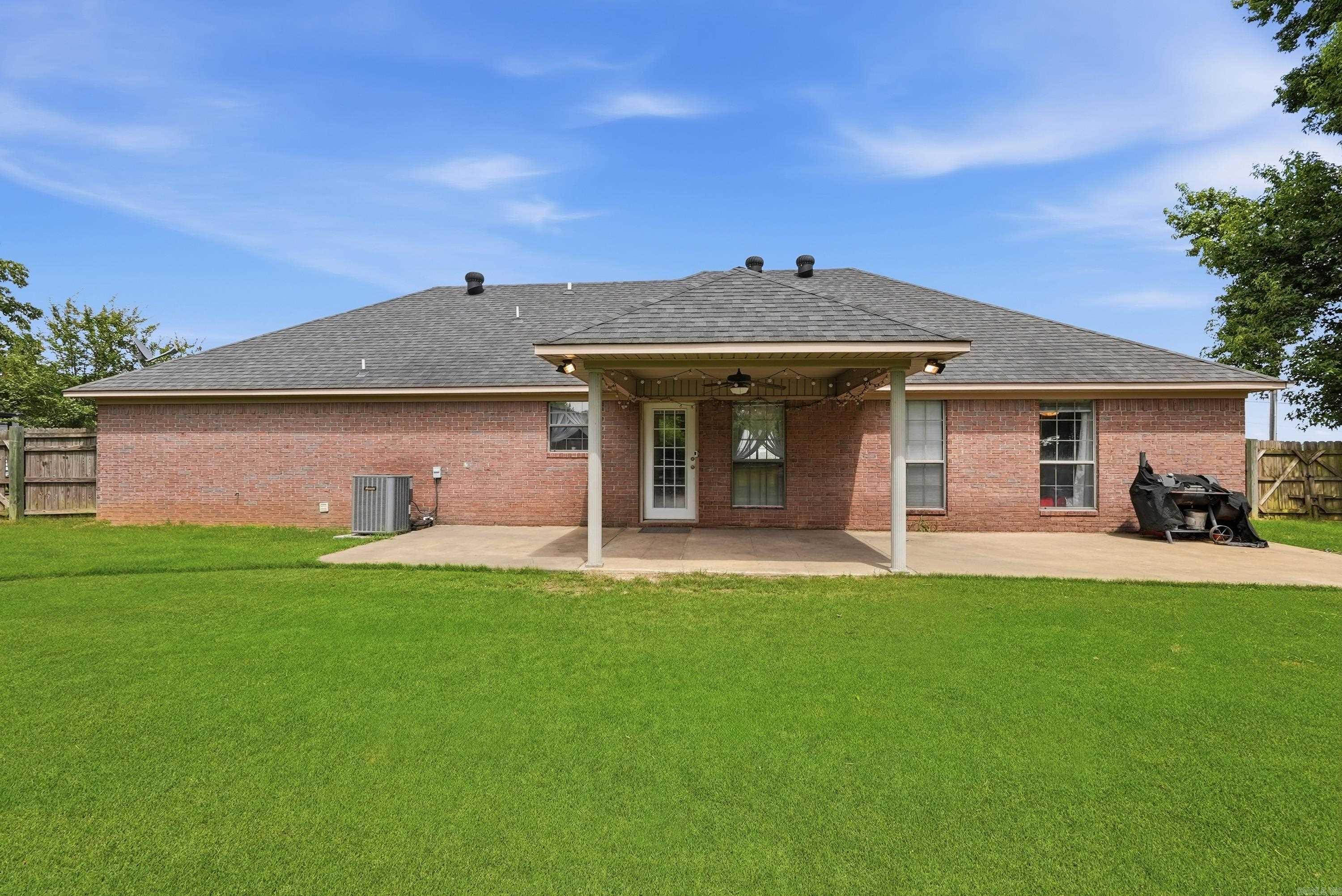 29 N Coker  Vilonia, AR