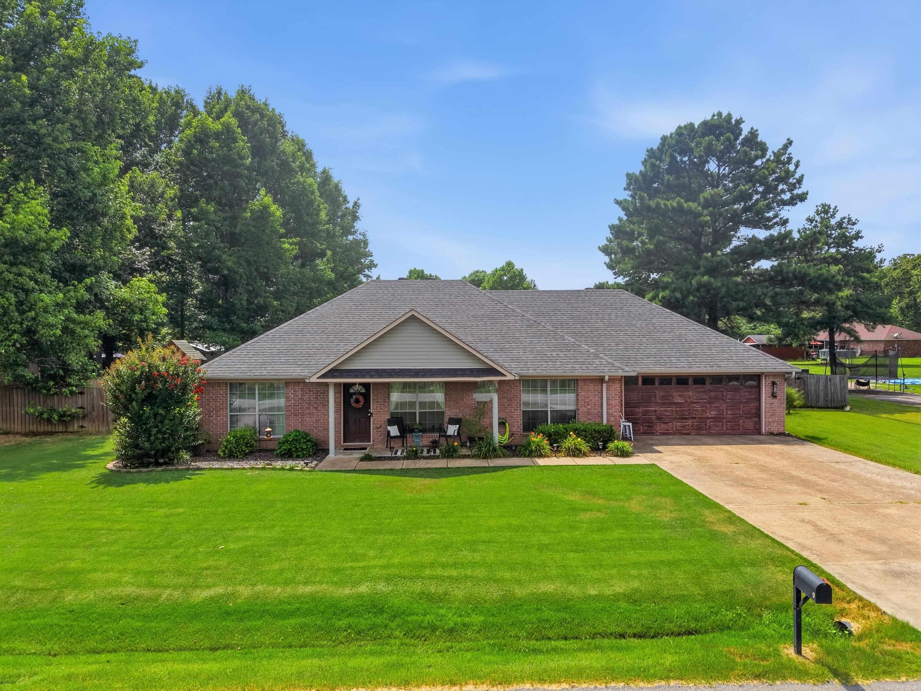 29 N Coker  Vilonia, AR