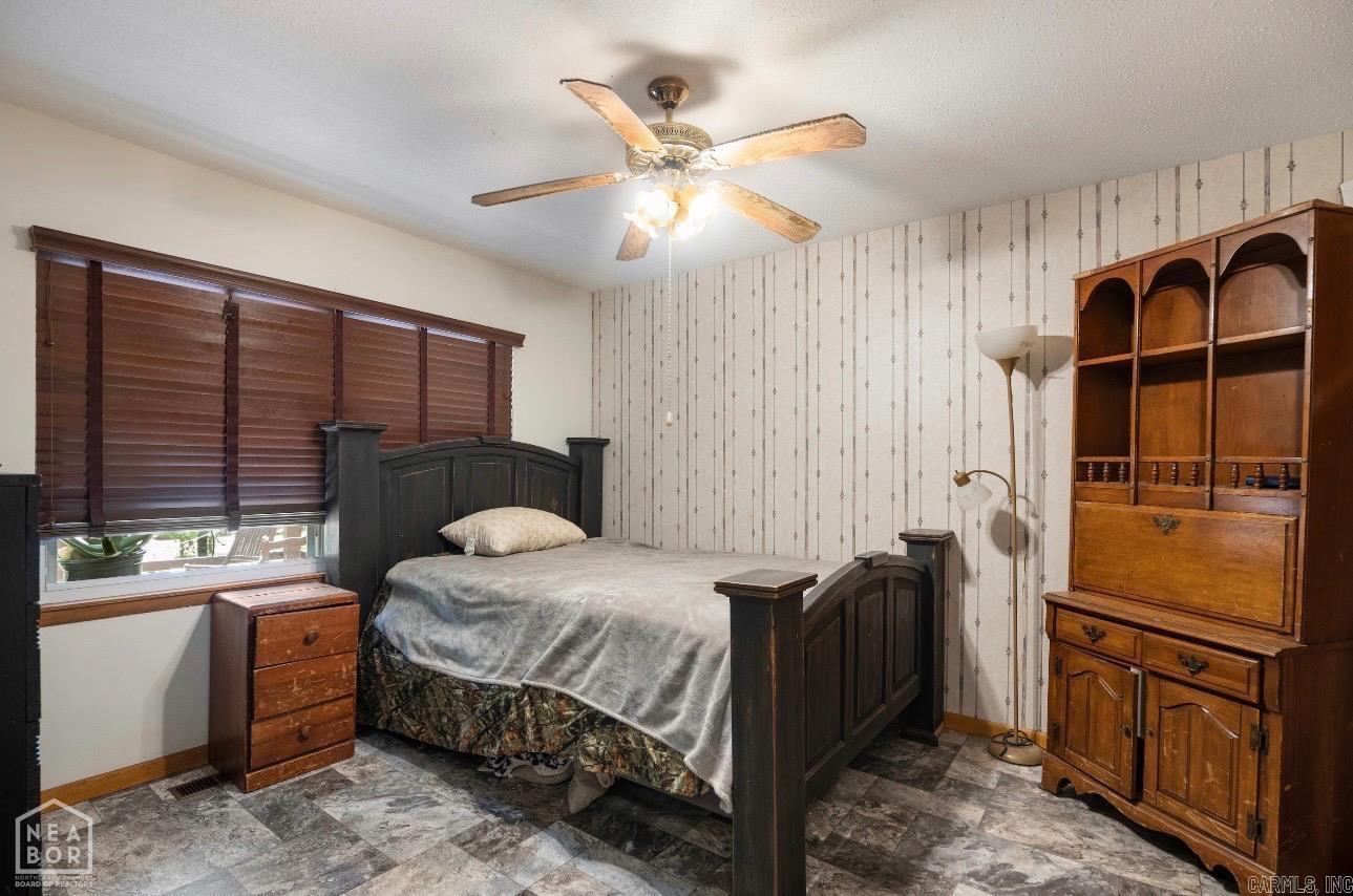 17 Iroquois  Cherokee Village, AR
