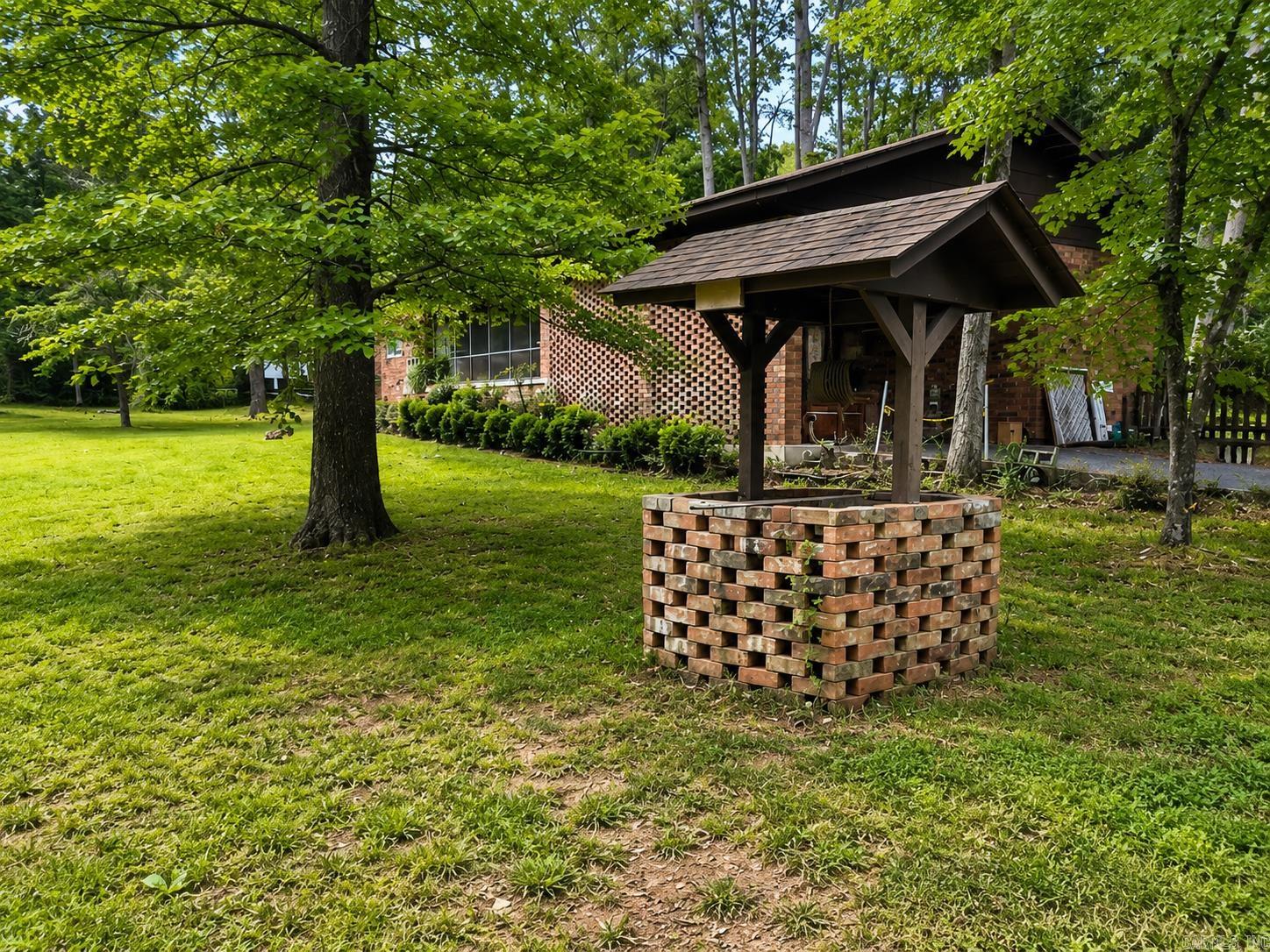 129 Memory  Clinton, AR