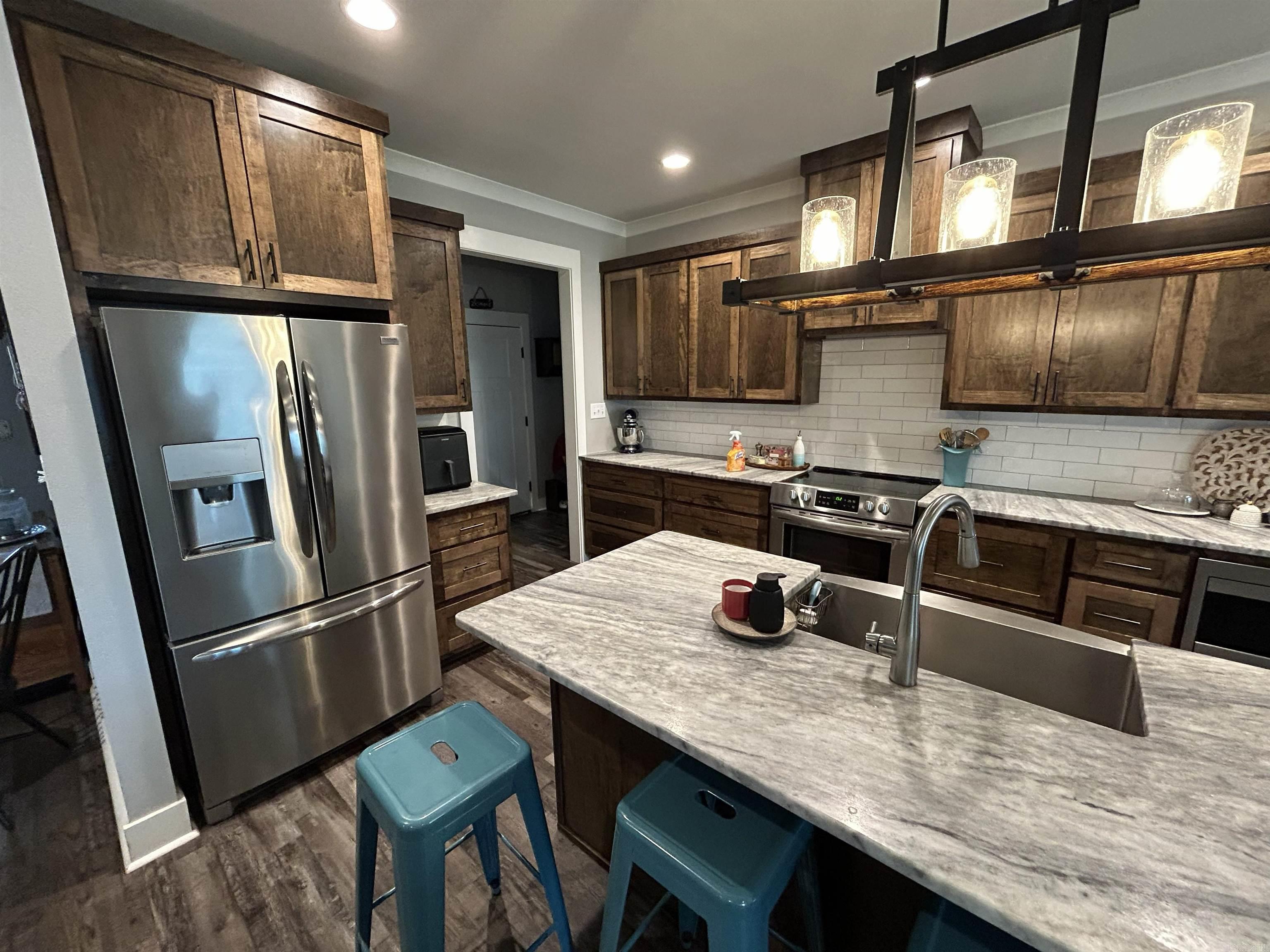 11 Sunny  Morrilton, AR