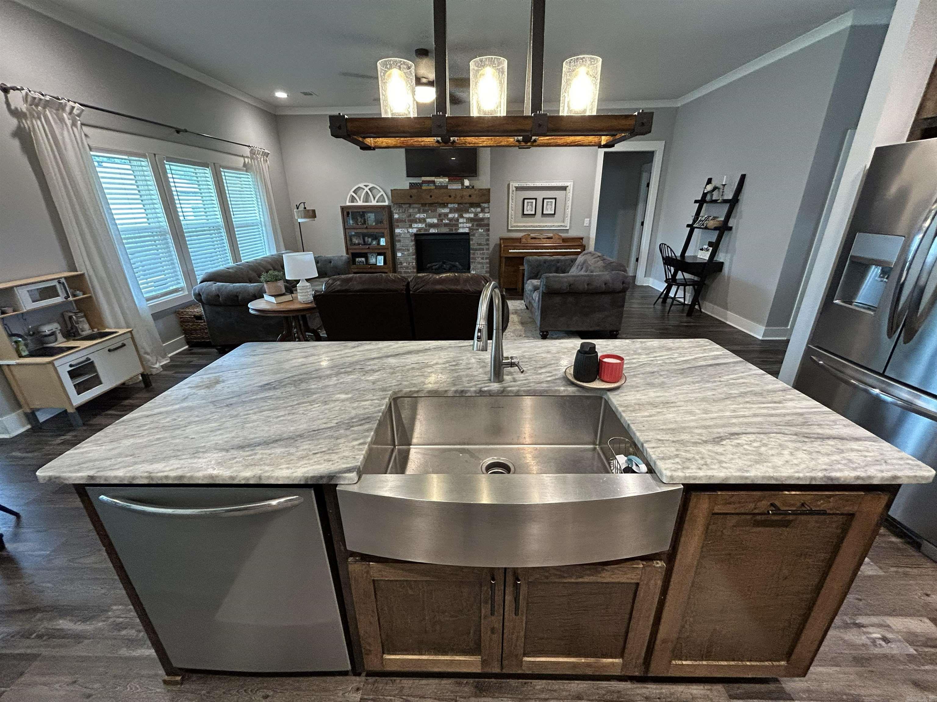 11 Sunny  Morrilton, AR