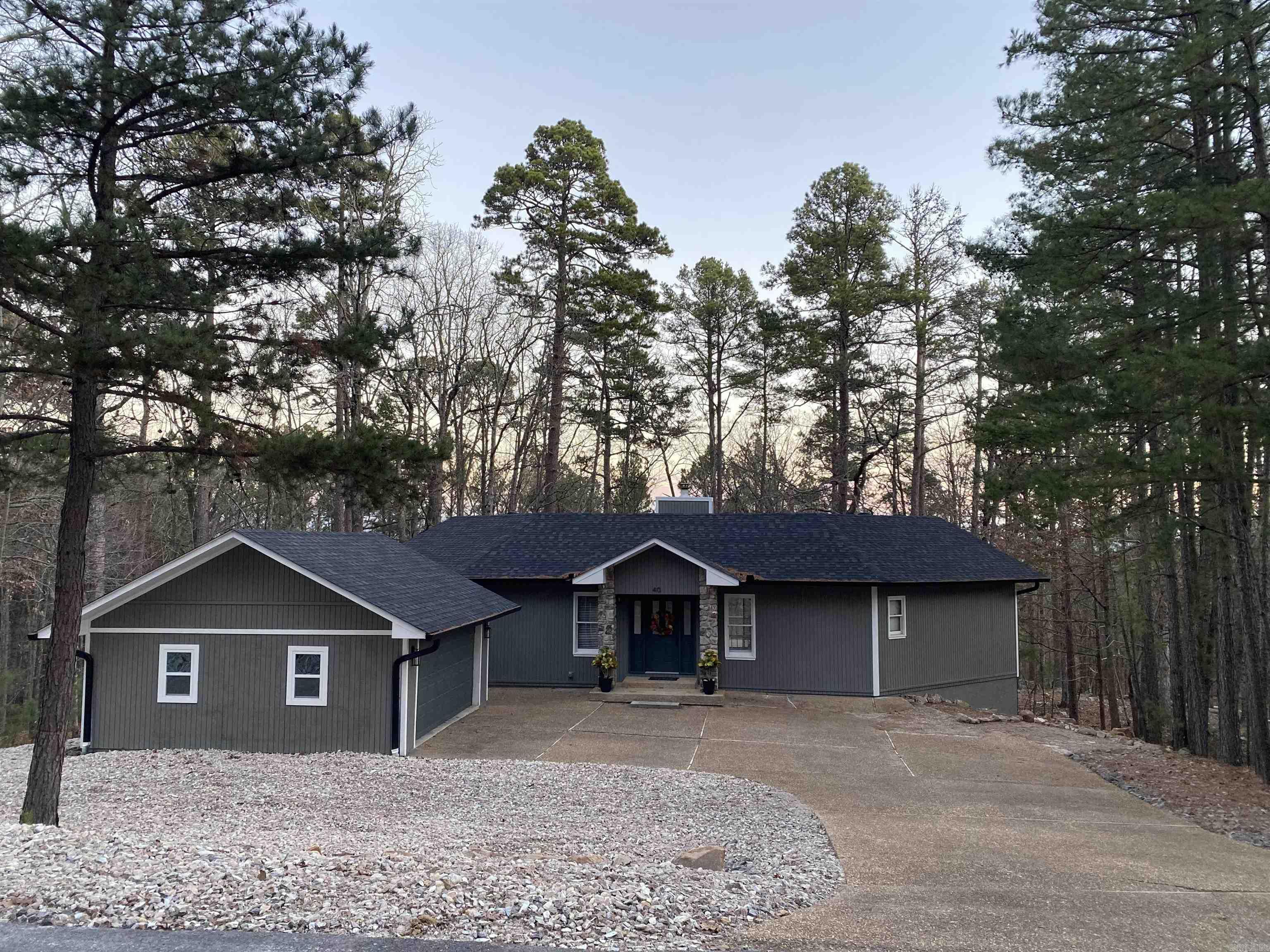 40 Alta Way