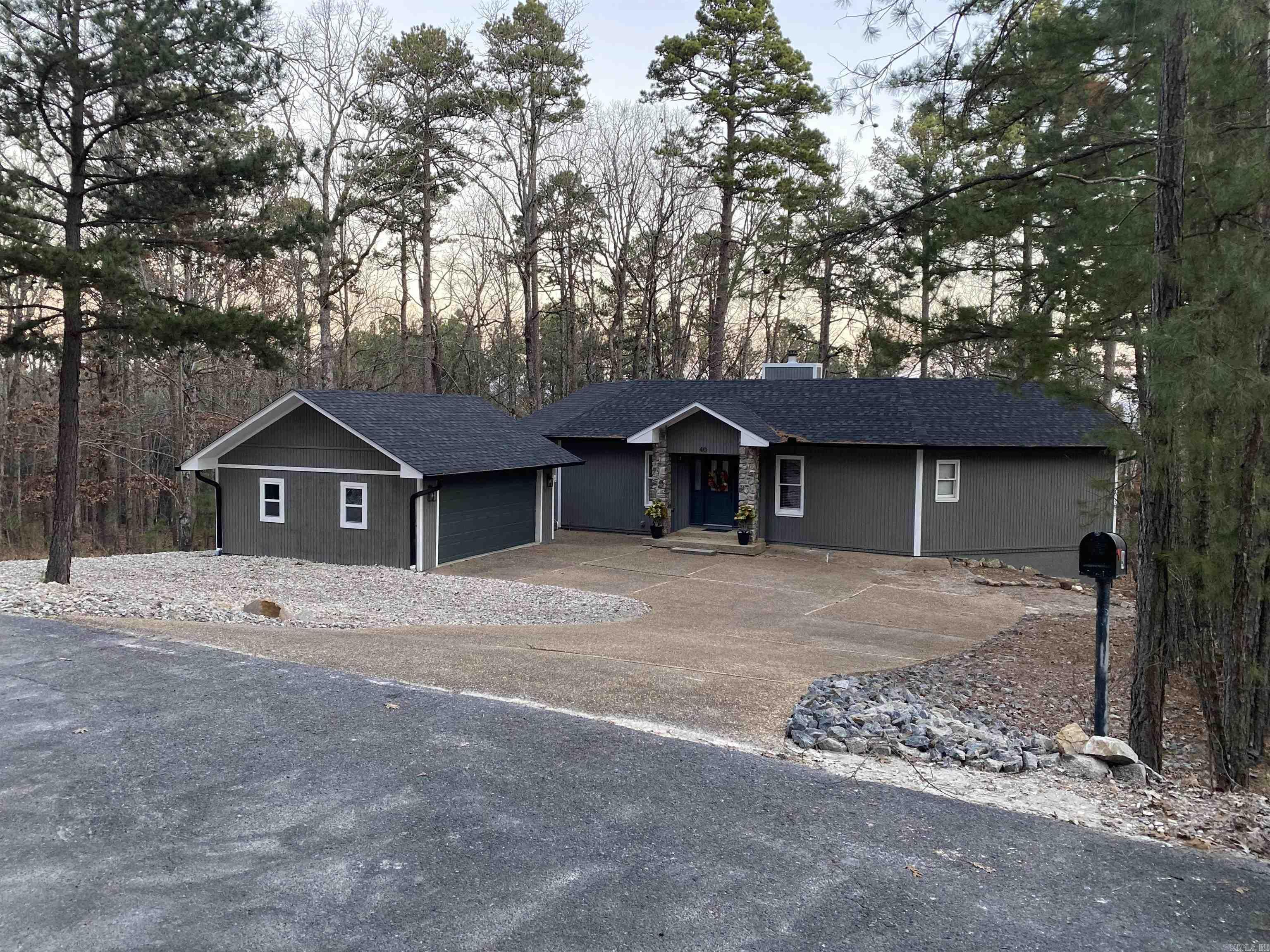 40 Alta Way