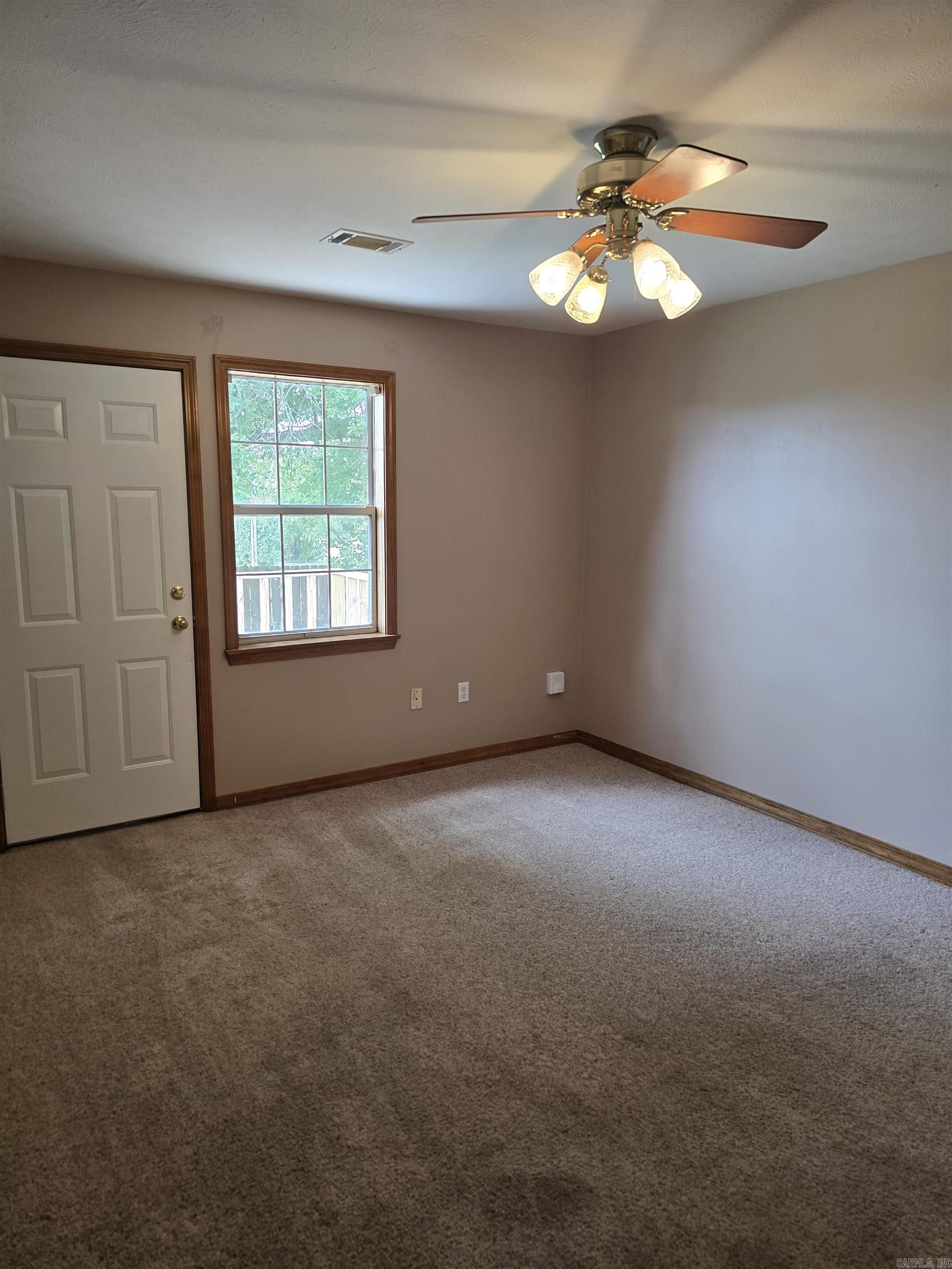 2621 Oak Meadows  Searcy, AR