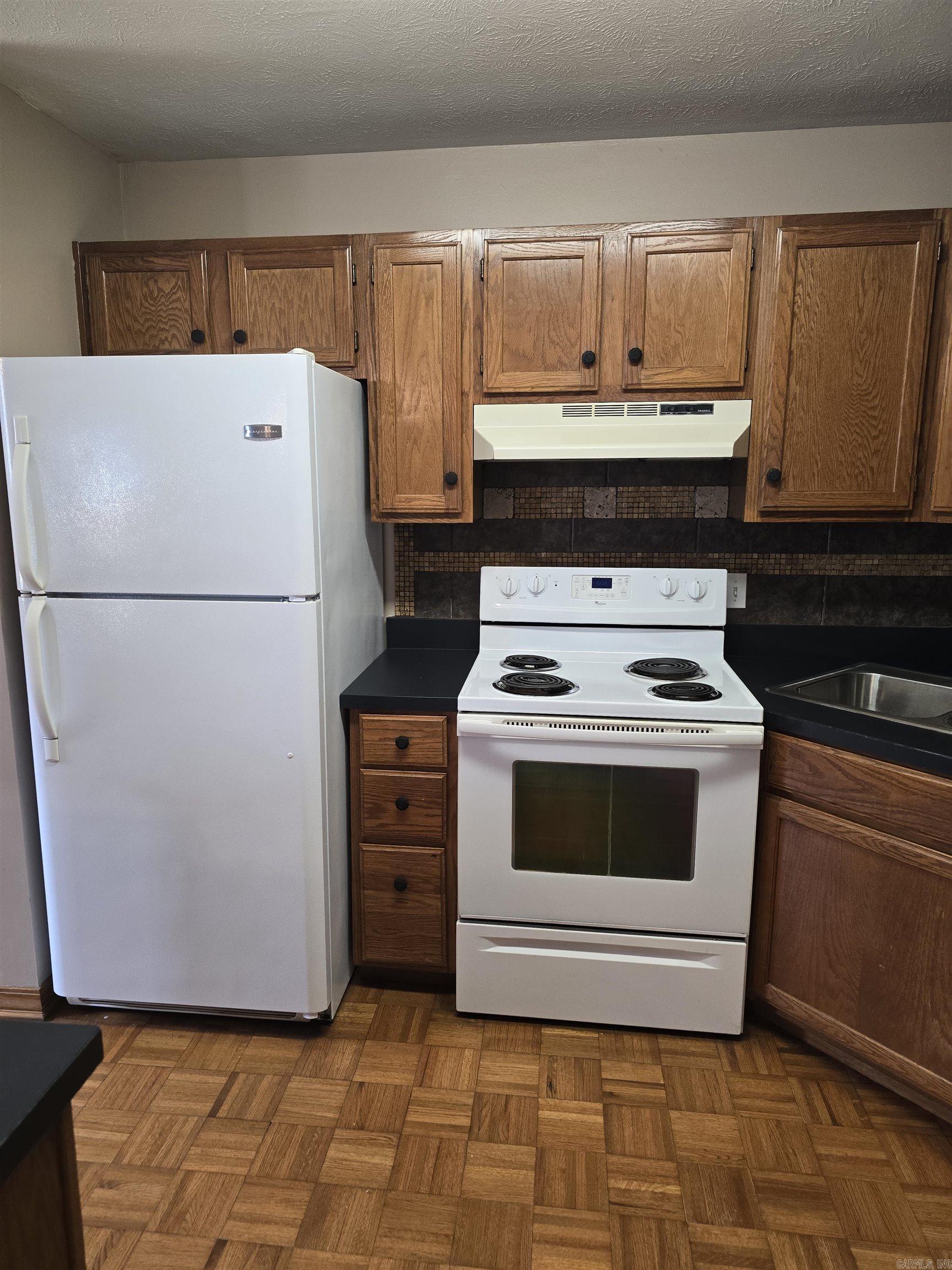 2621 Oak Meadows  Searcy, AR