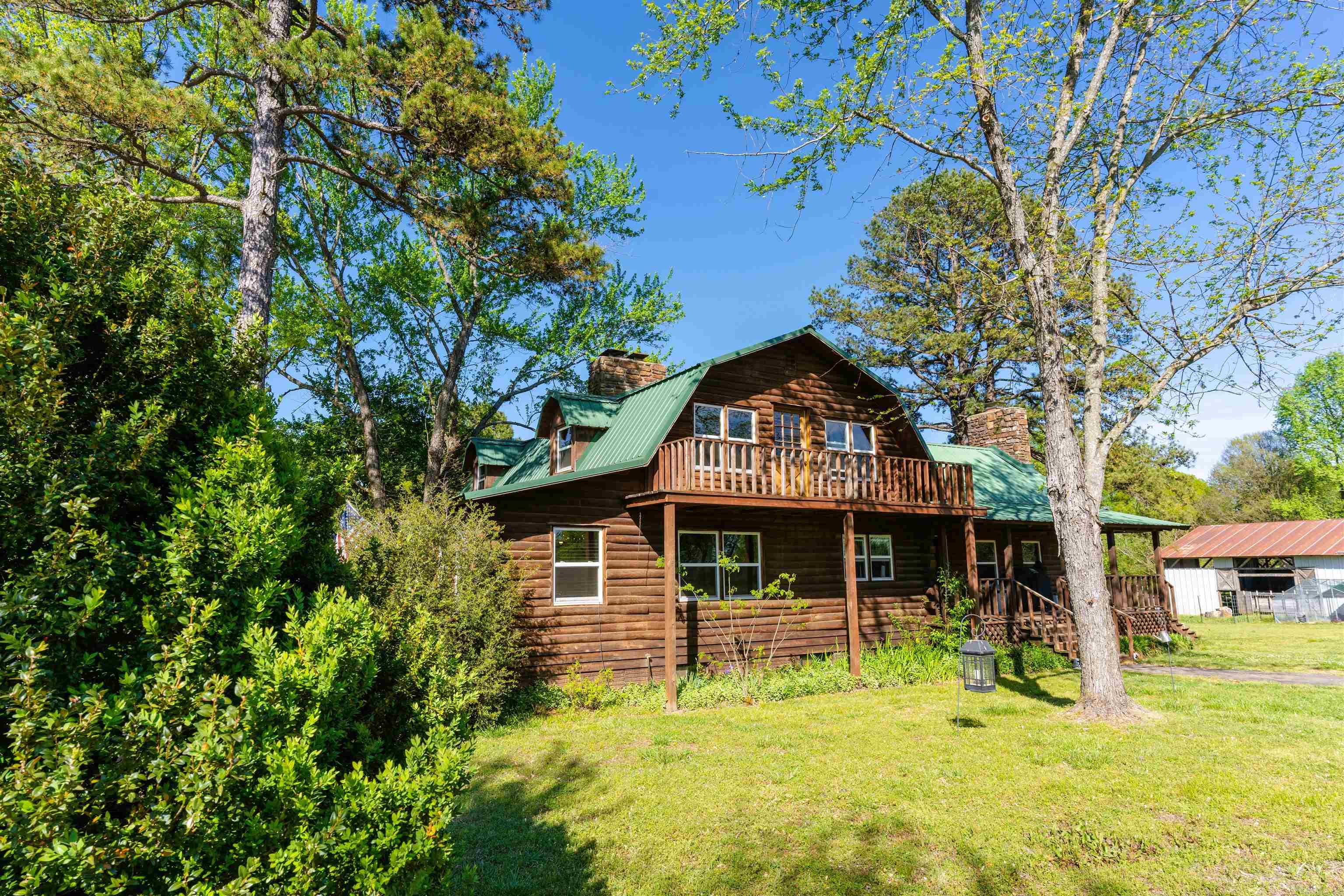 19852 N State Highway 7  Dardanelle, AR