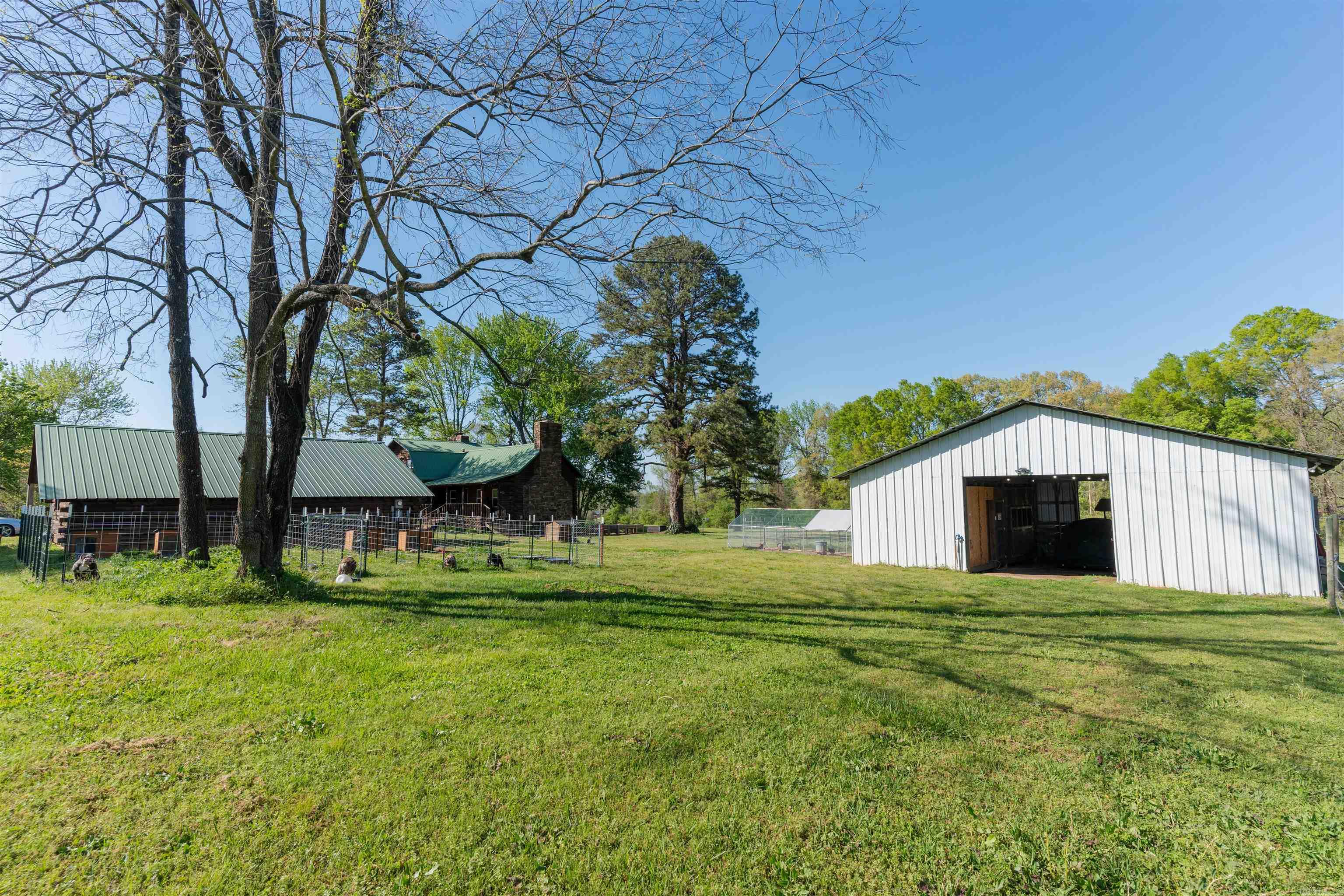 19852 N State Highway 7  Dardanelle, AR