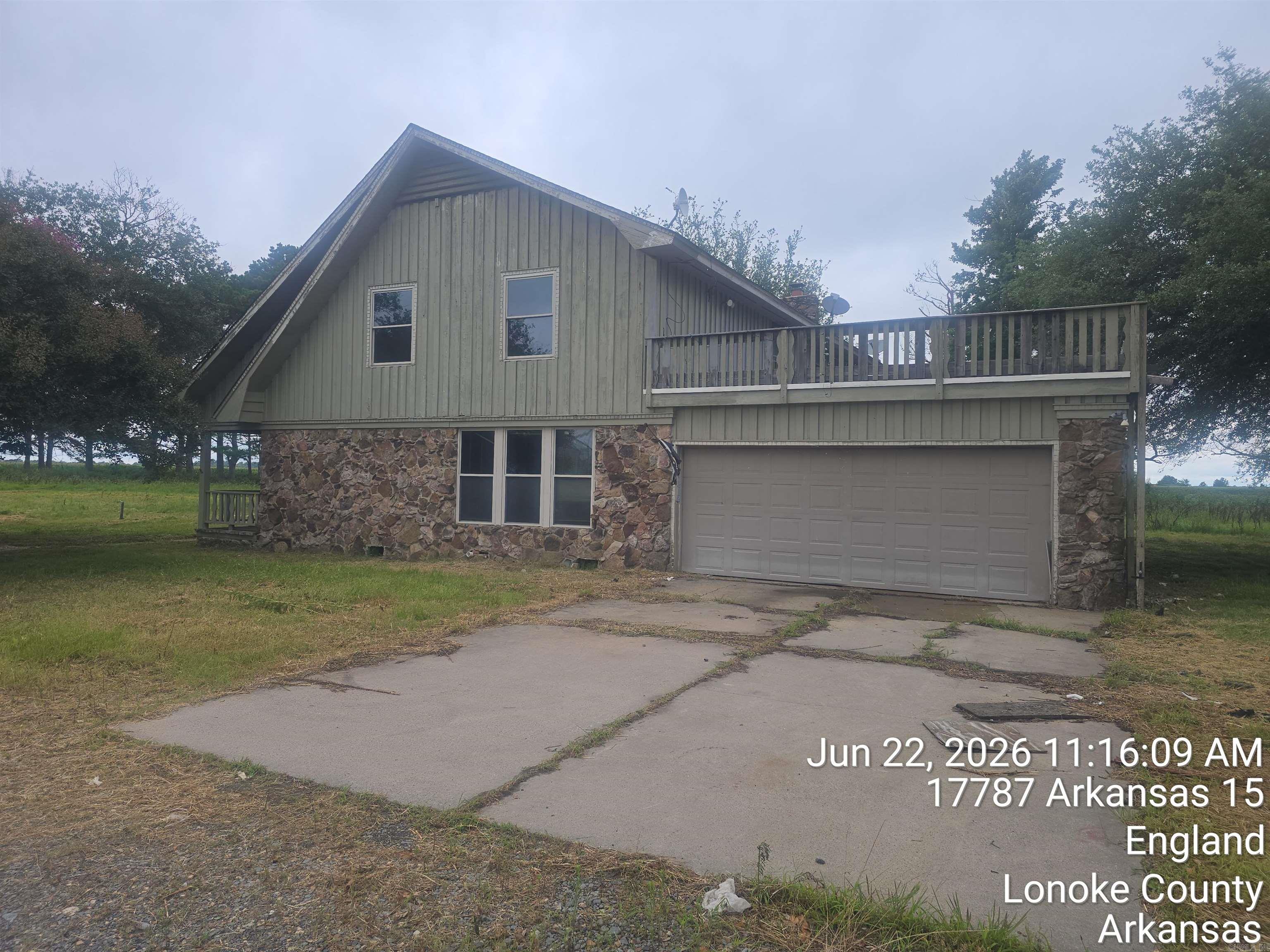 17787 15  England, AR
