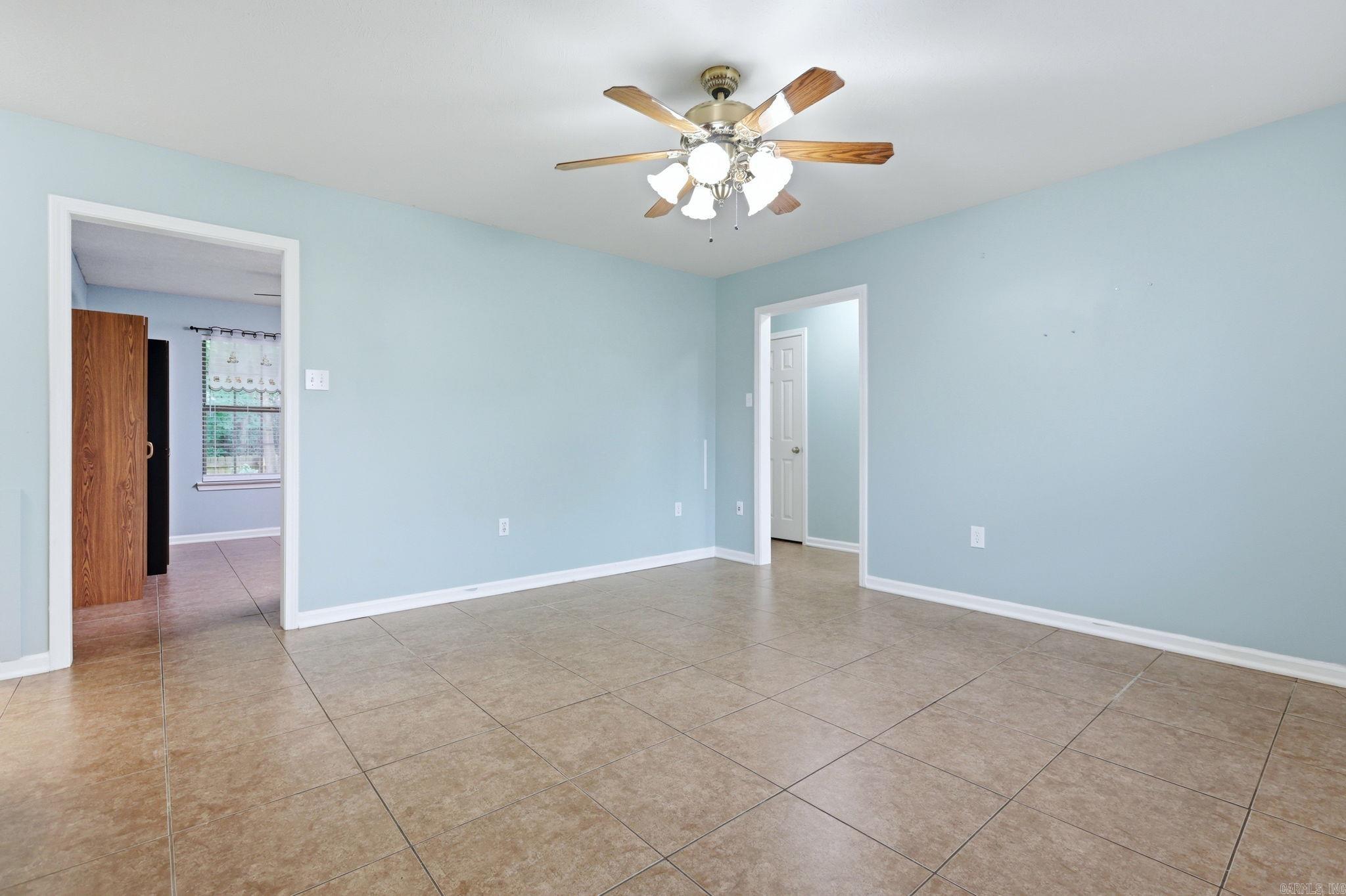 1605 Jackson  Conway, AR