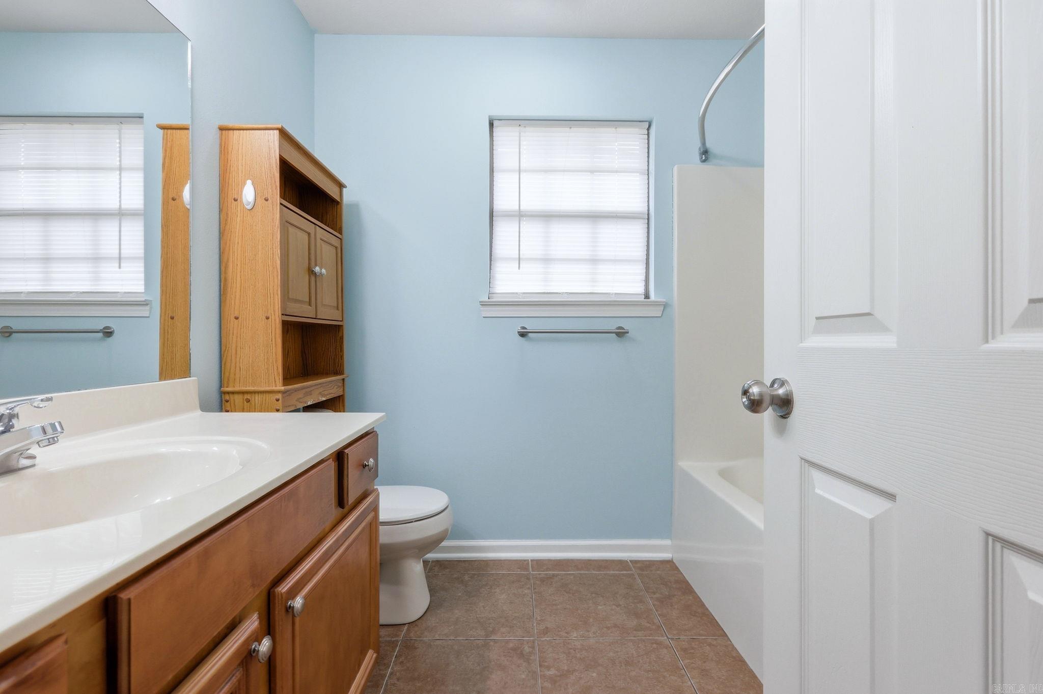 1605 Jackson  Conway, AR