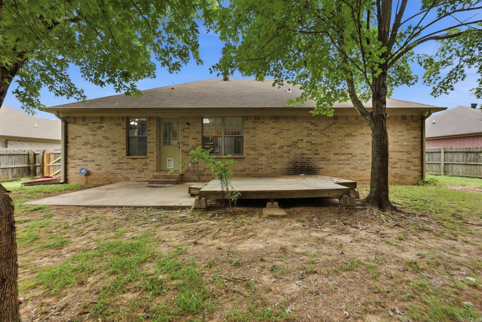 1605 Jackson  Conway, AR