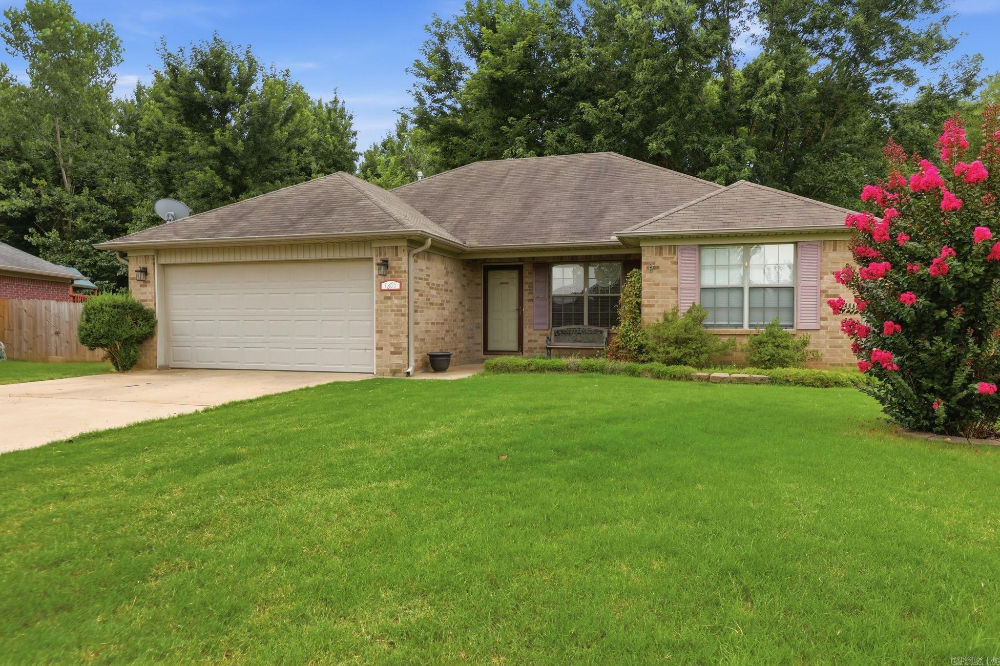 1605 Jackson  Conway, AR
