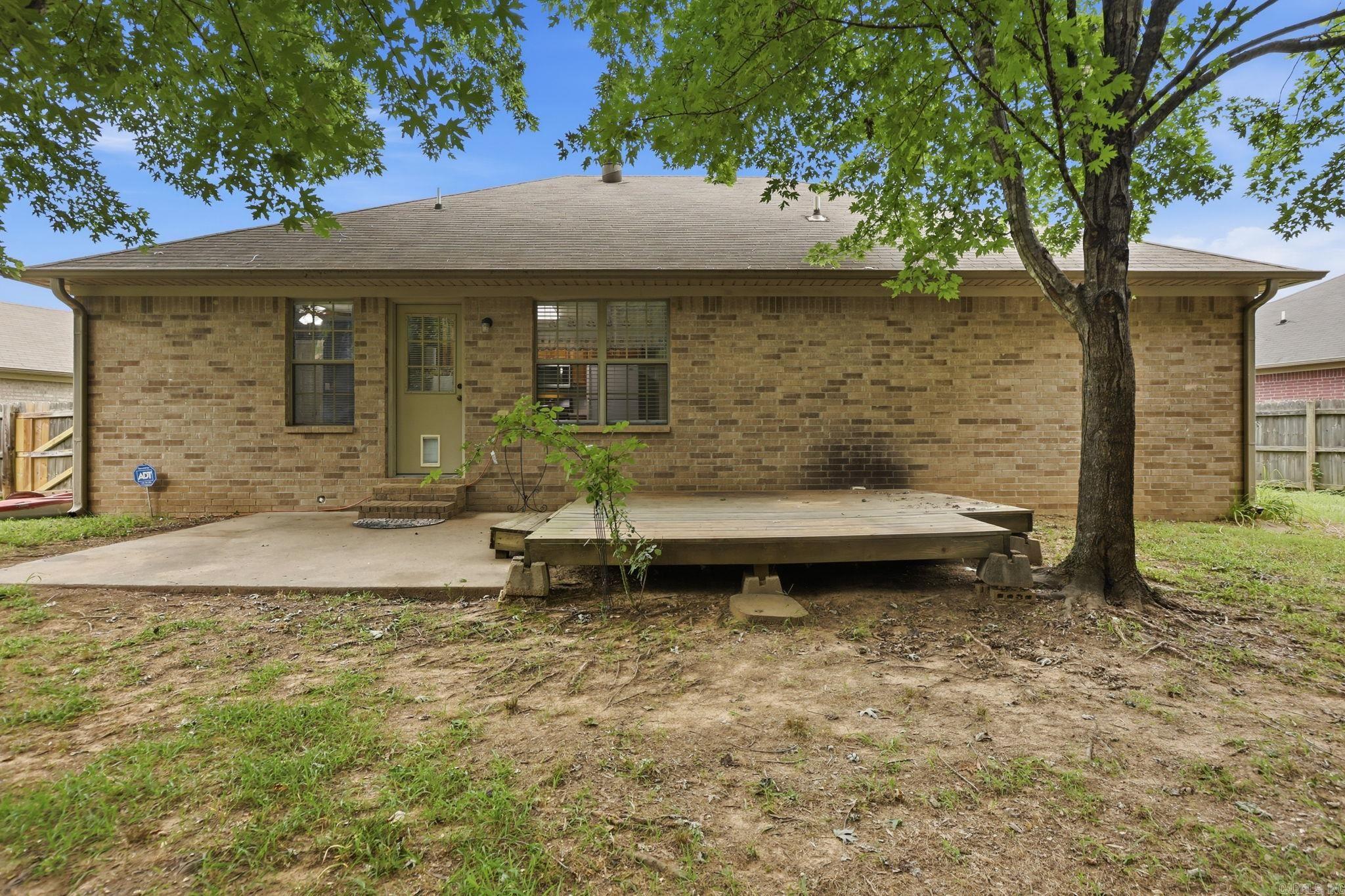 1605 Jackson  Conway, AR