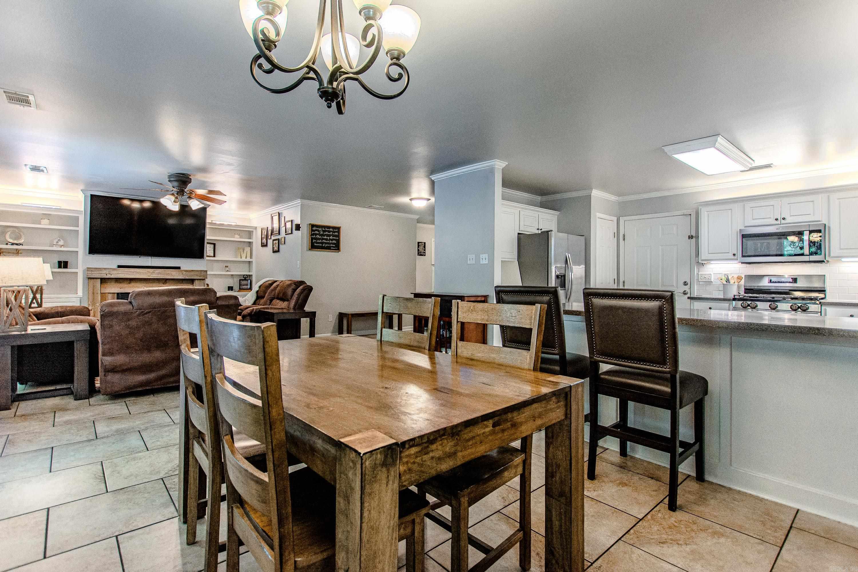 1021 Spring Creek  Benton, AR