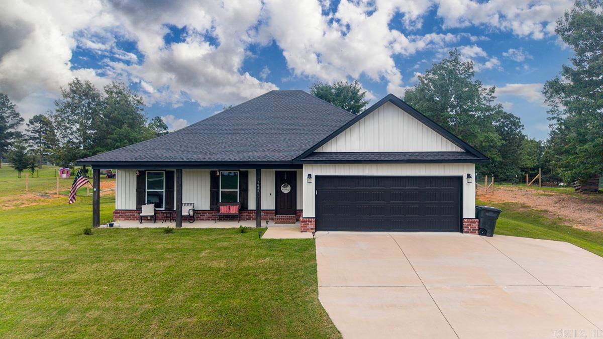 2040 Creekwood  Bauxite, AR