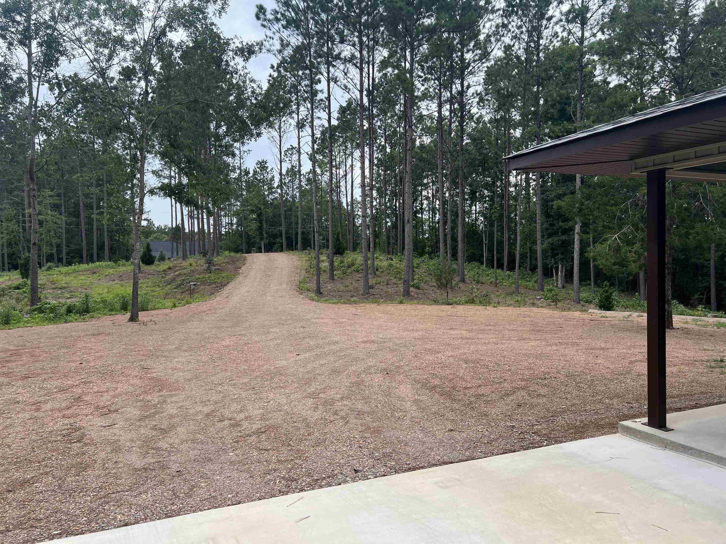 18 Castle road  Amity, AR