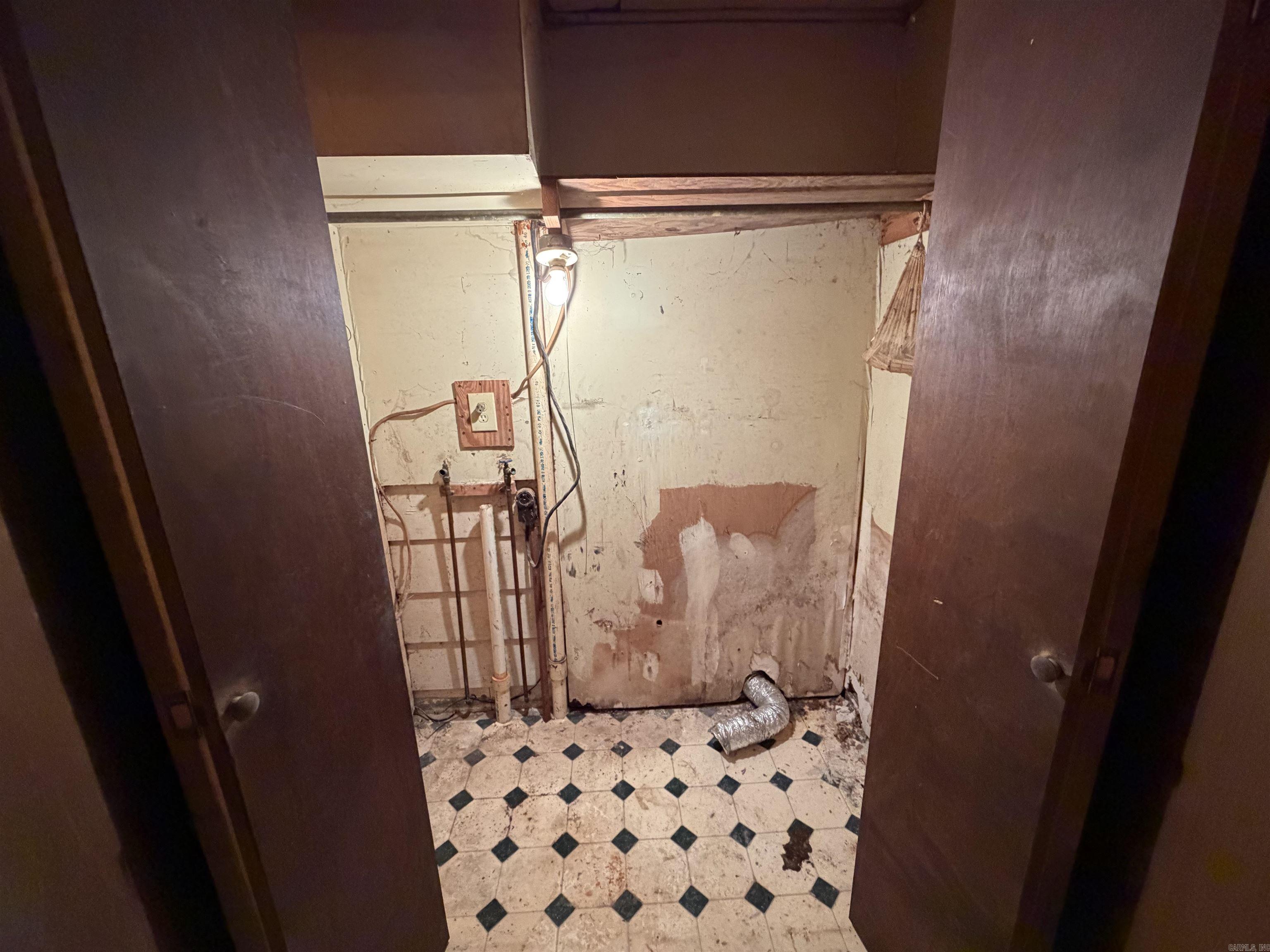 675 E Jackson  Piggott, AR