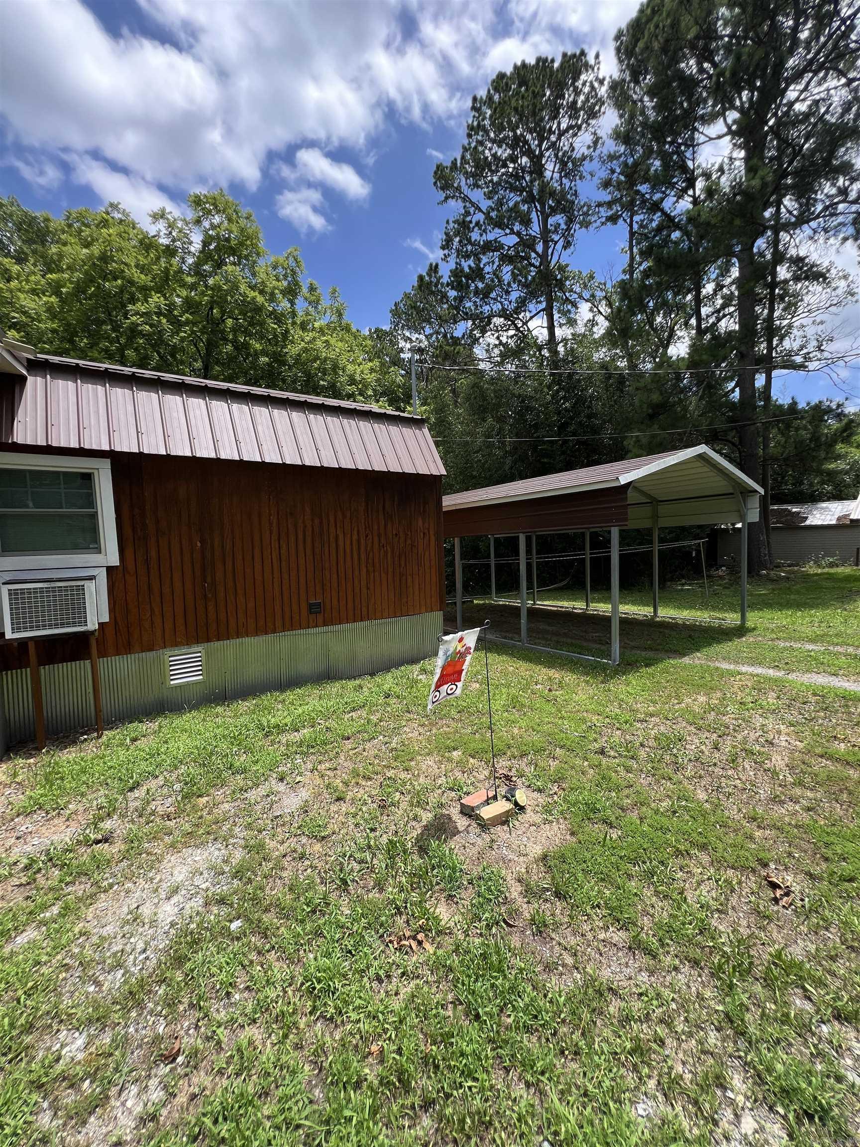 224 E Elm  Mount Ida, AR