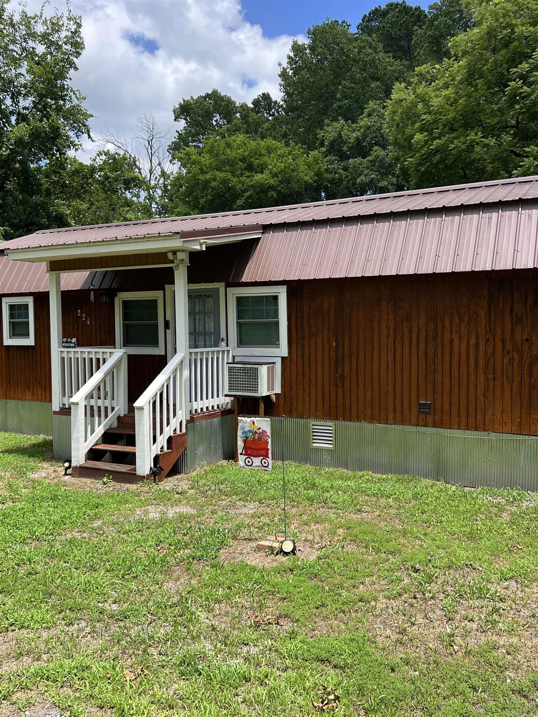 224 E Elm  Mount Ida, AR