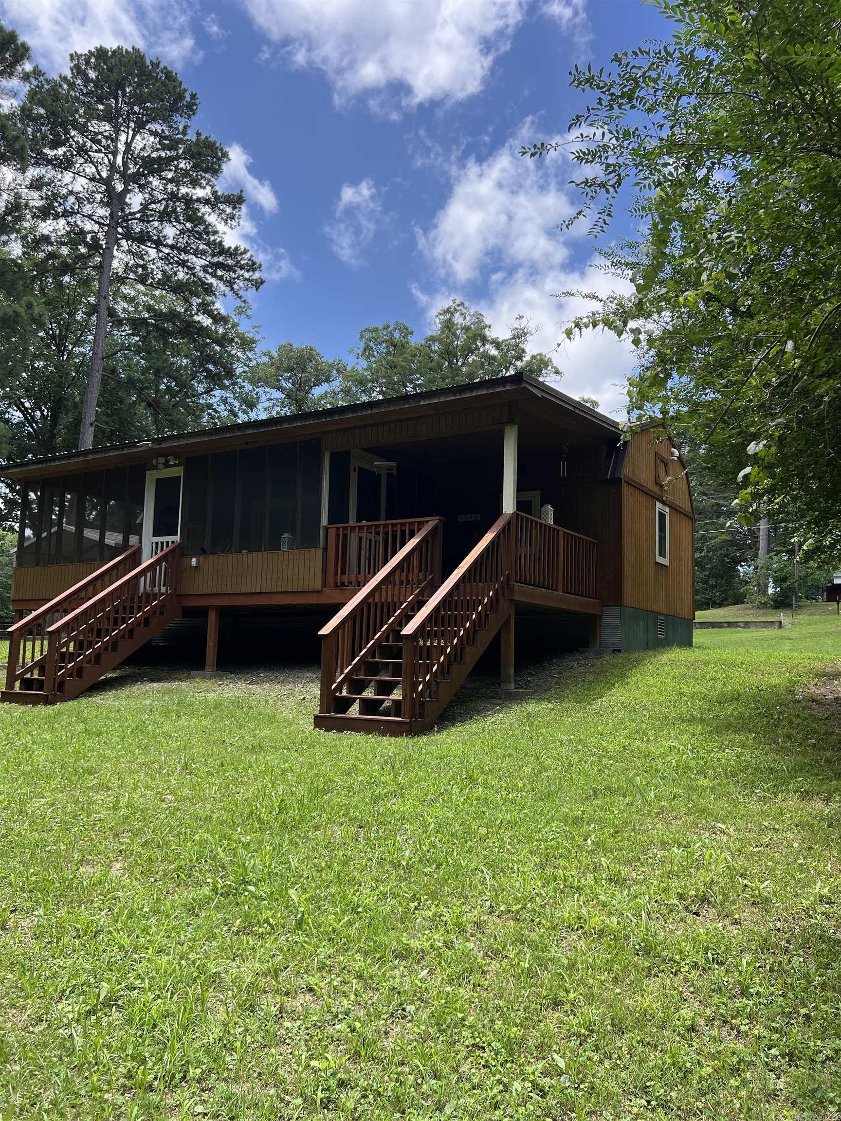 224 E Elm  Mount Ida, AR