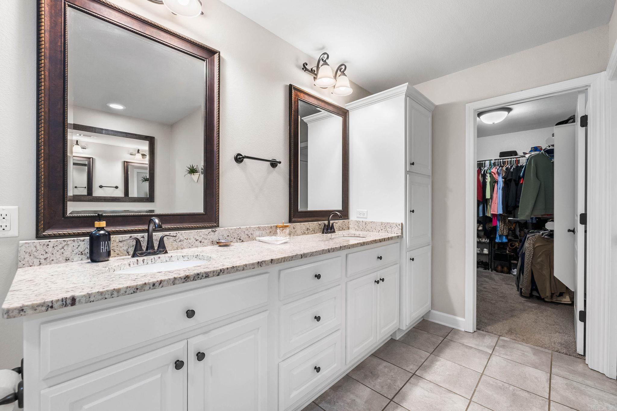 37 Fletcher  Austin, AR