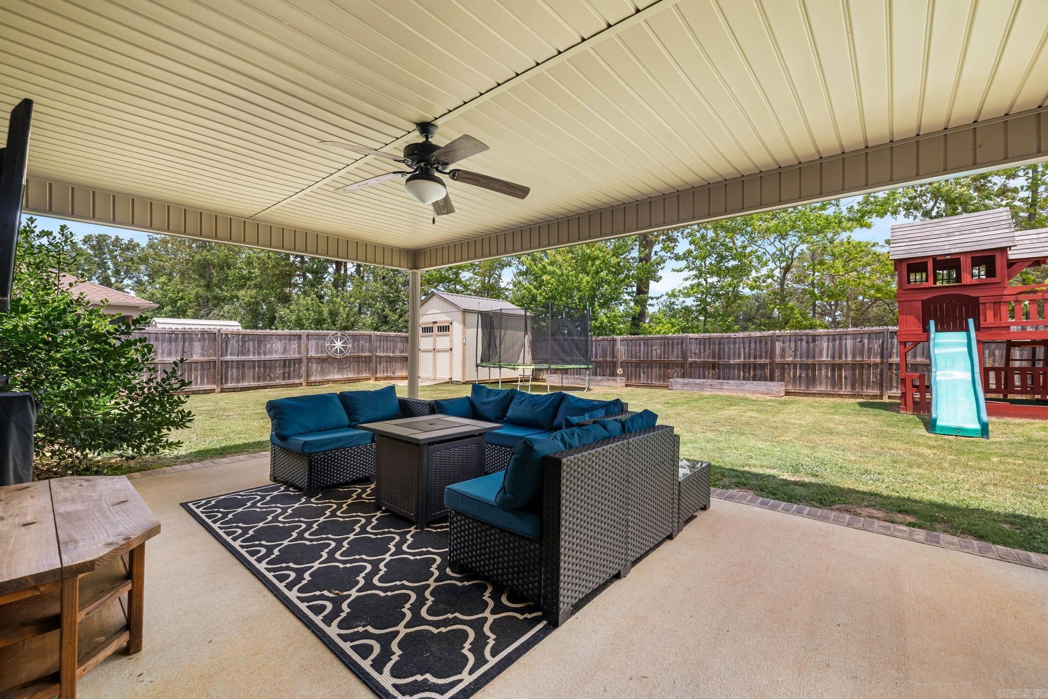 37 Fletcher  Austin, AR