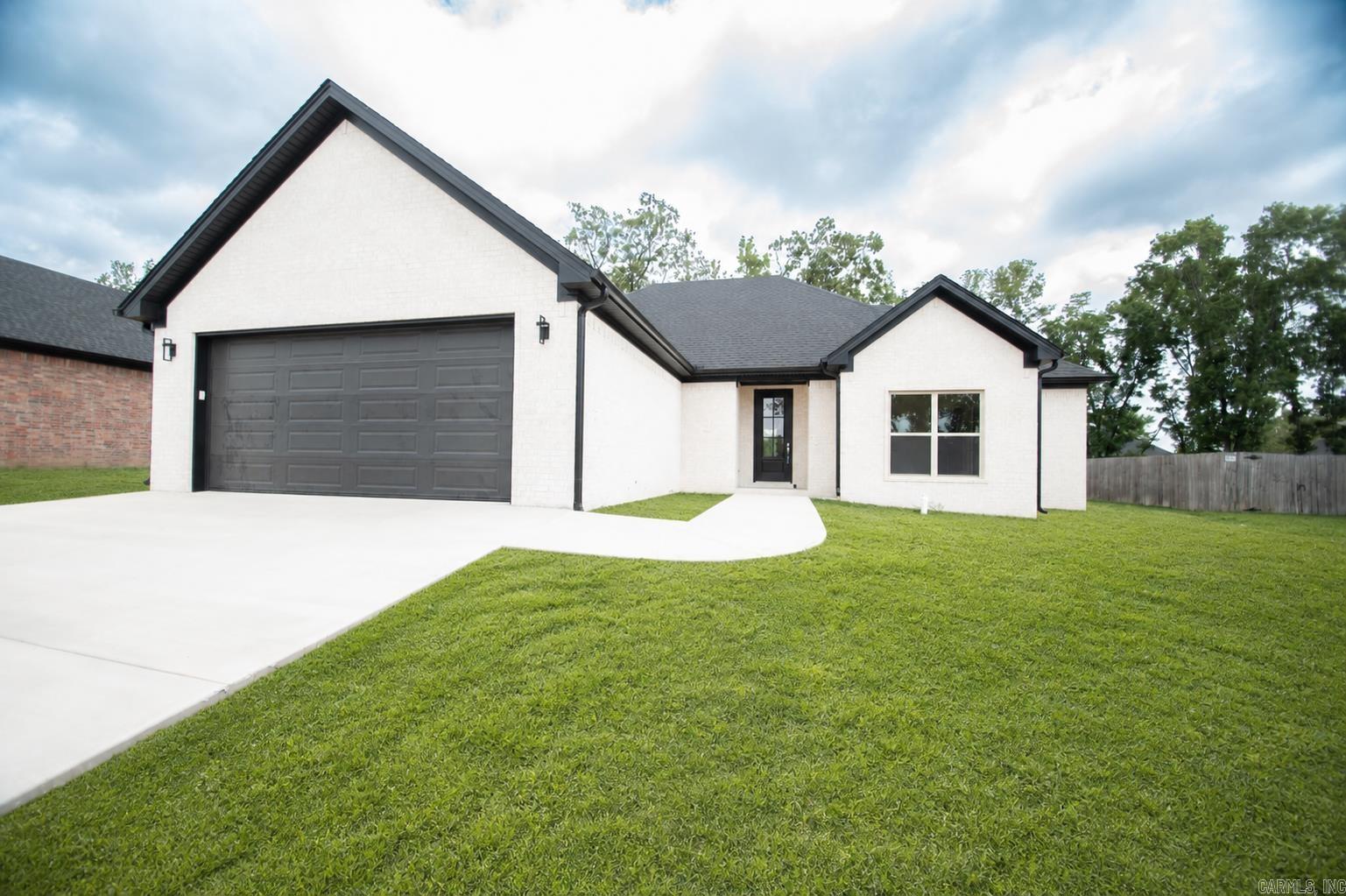 177 Hayden Drive — exterior