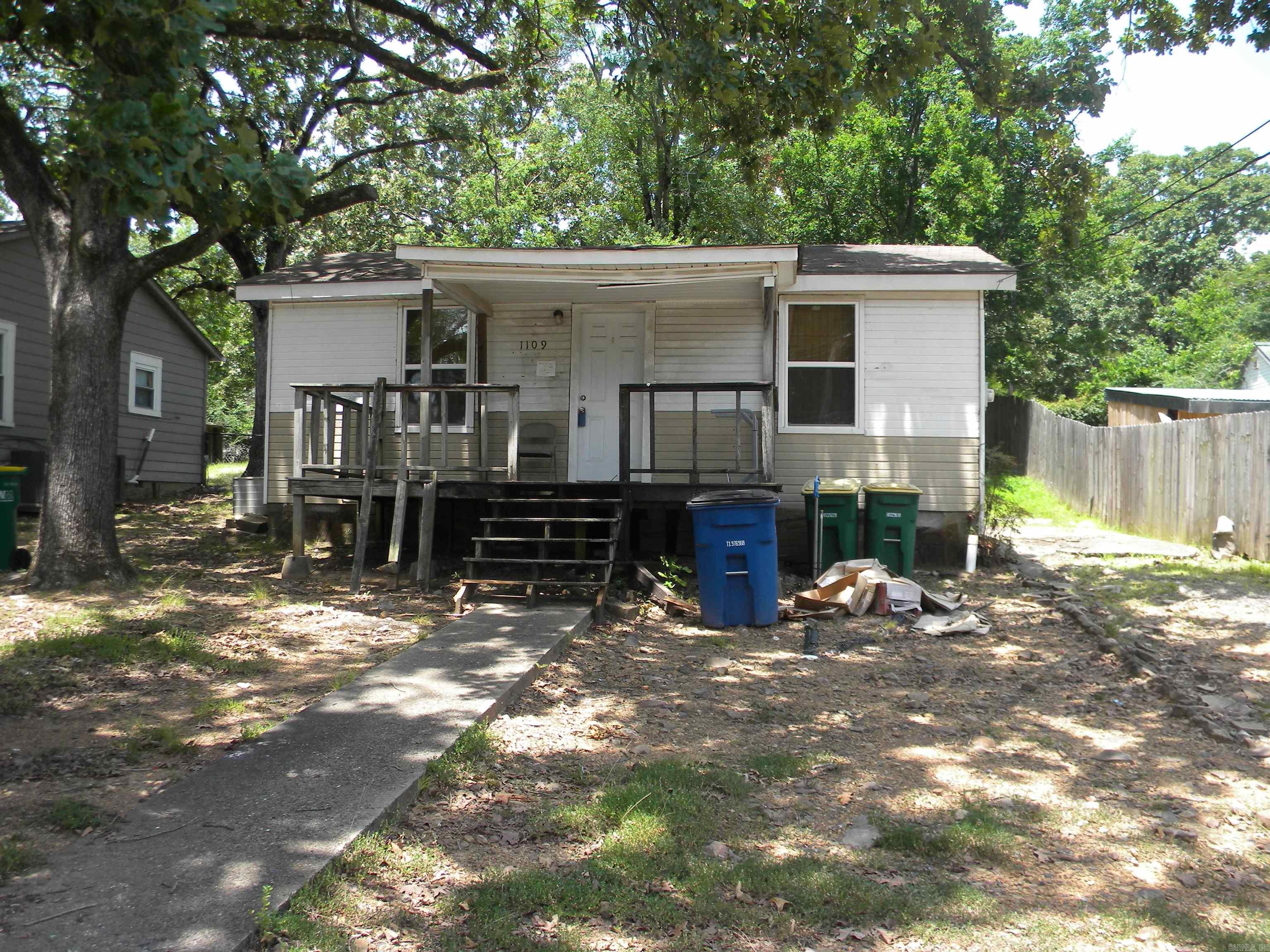 1109 w 49th  North Little Rock, AR