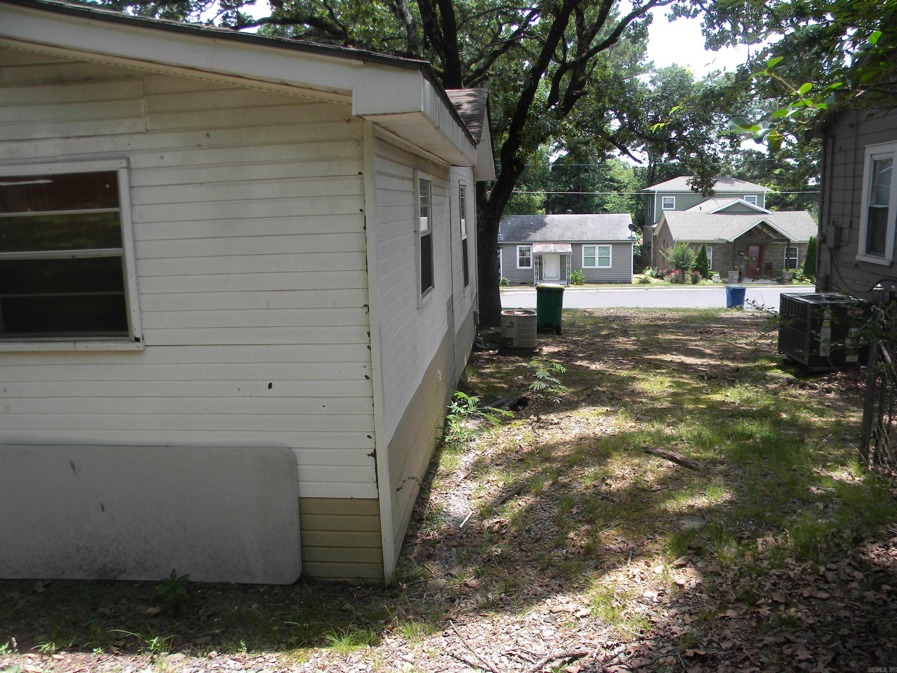 1109 w 49th  North Little Rock, AR
