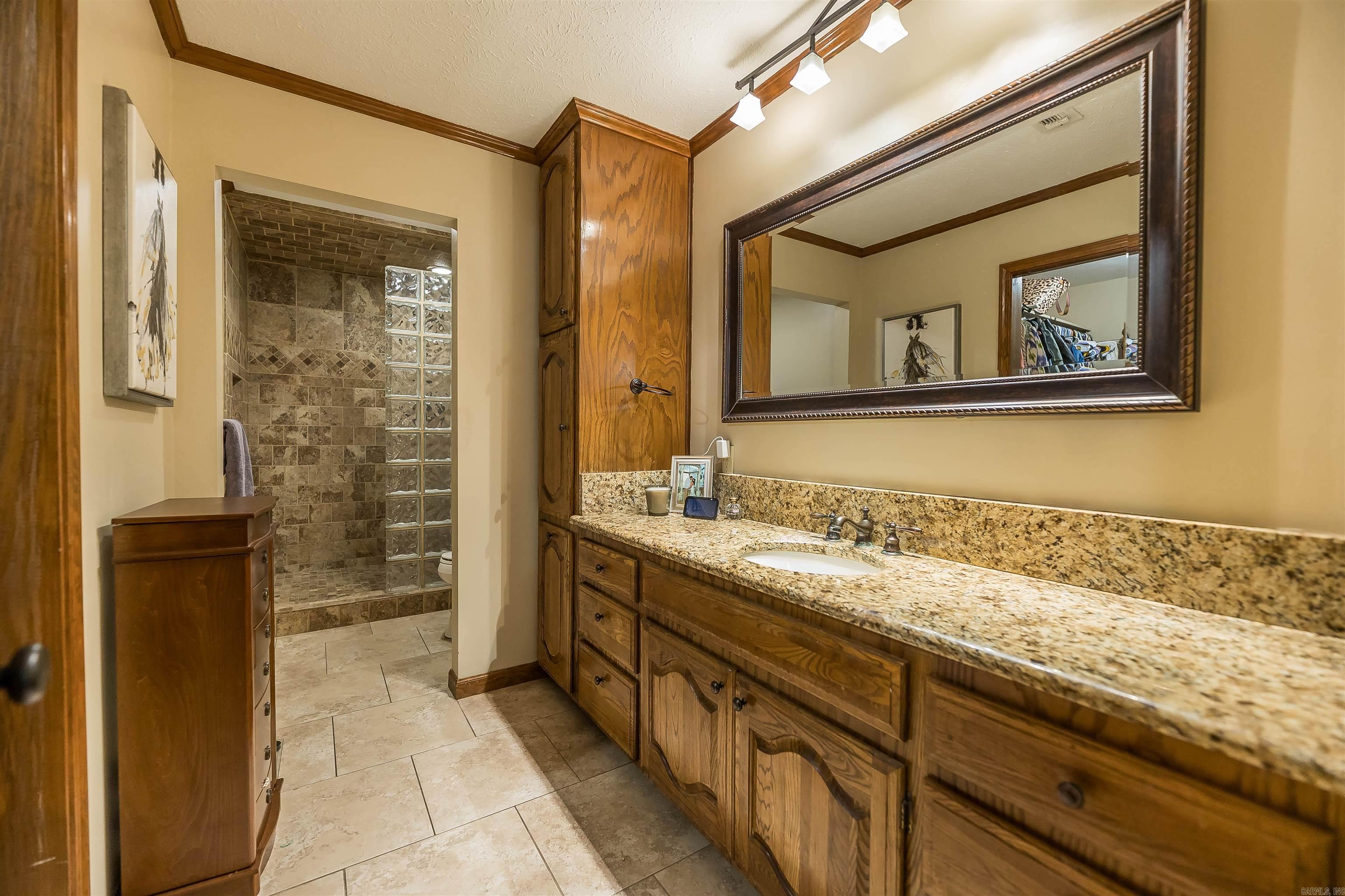 233 Chinquepin Dr  Magnolia, AR