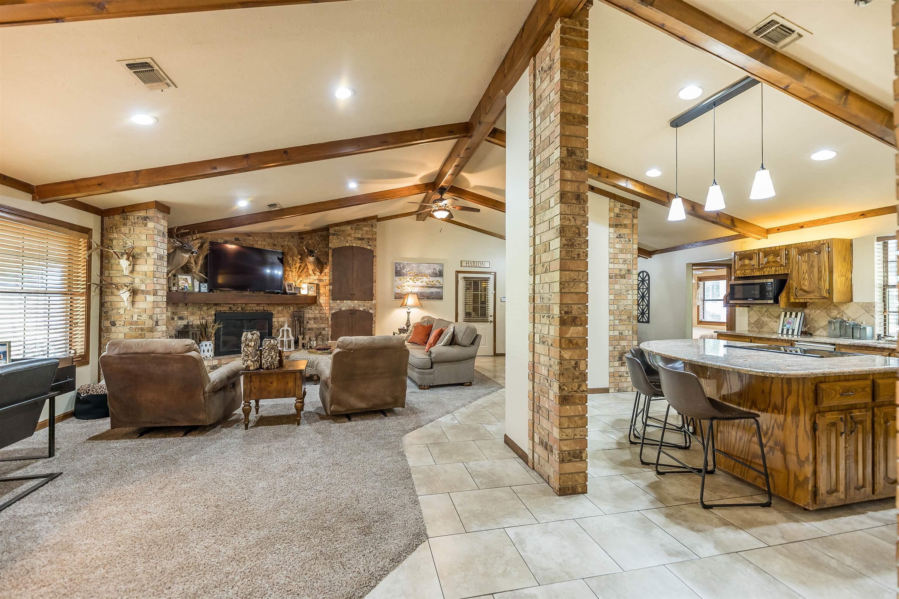233 Chinquepin Dr  Magnolia, AR
