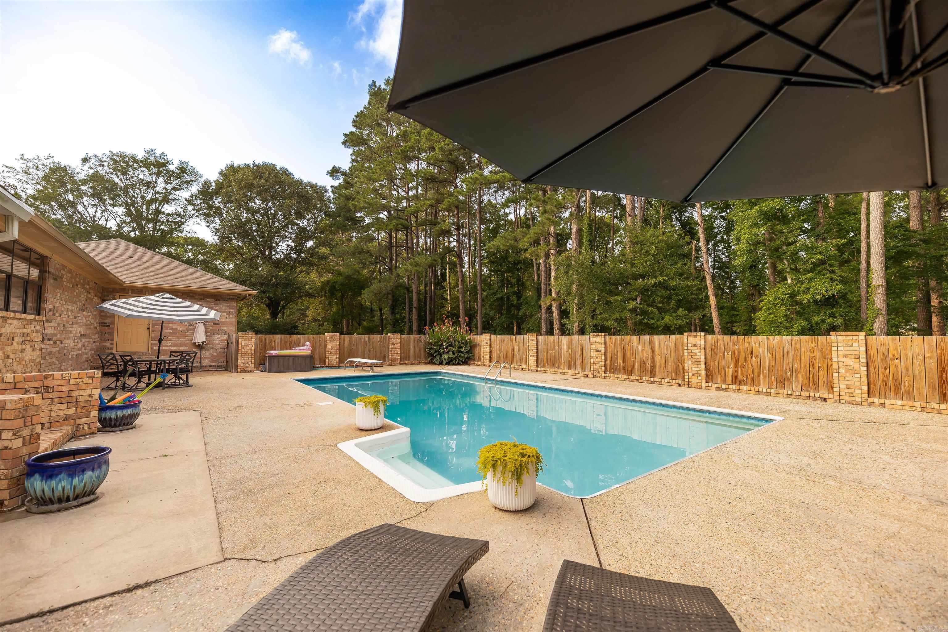 233 Chinquepin Dr  Magnolia, AR