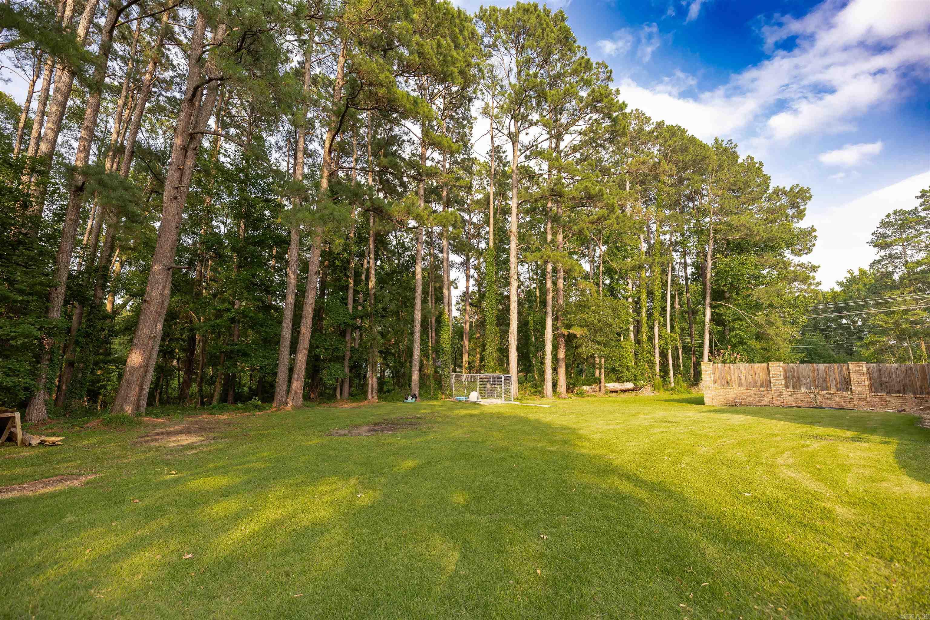 233 Chinquepin Dr  Magnolia, AR