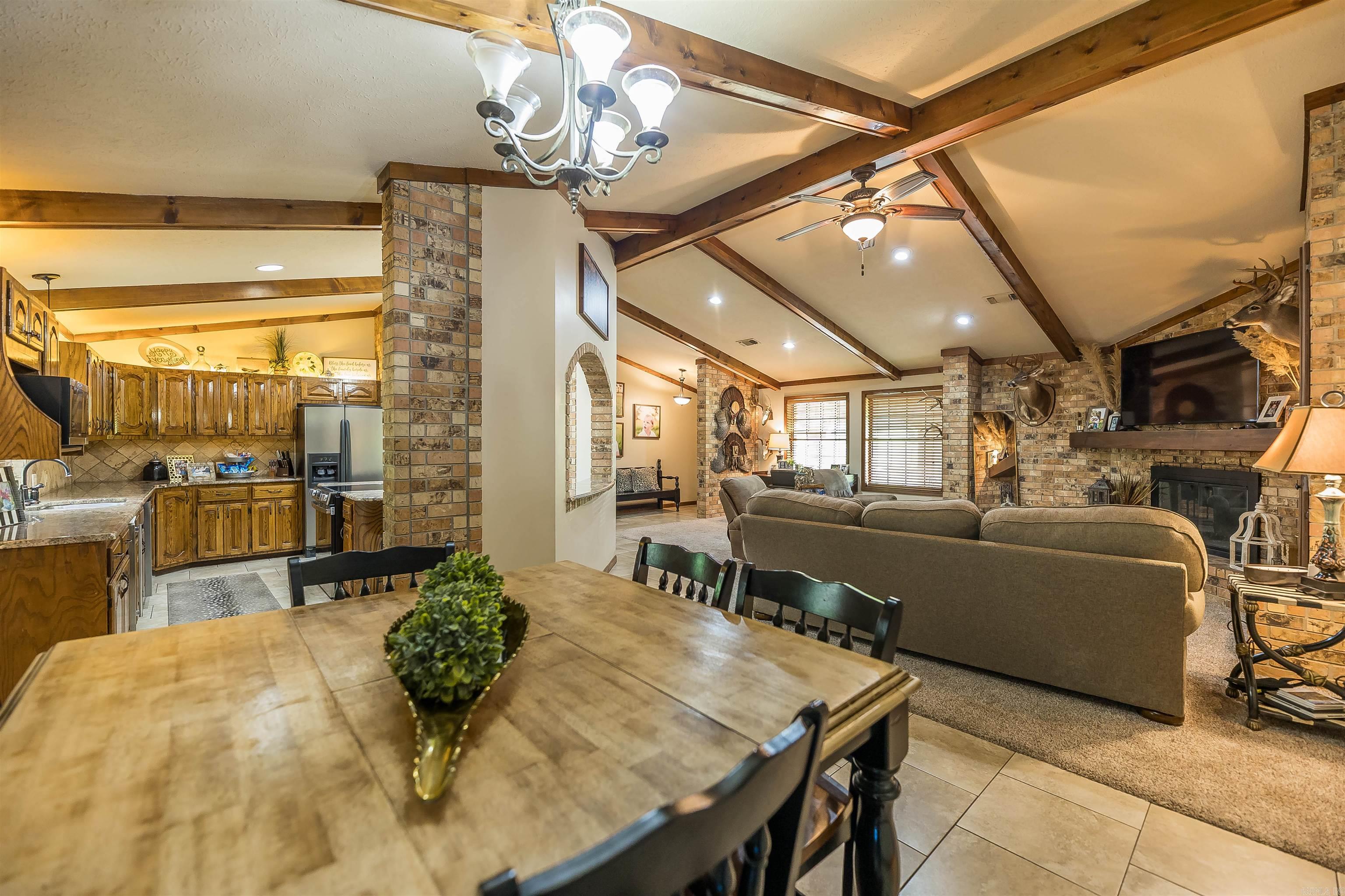 233 Chinquepin Dr  Magnolia, AR