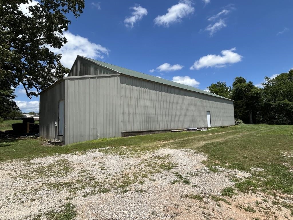 905 W Main  Mountain View, AR