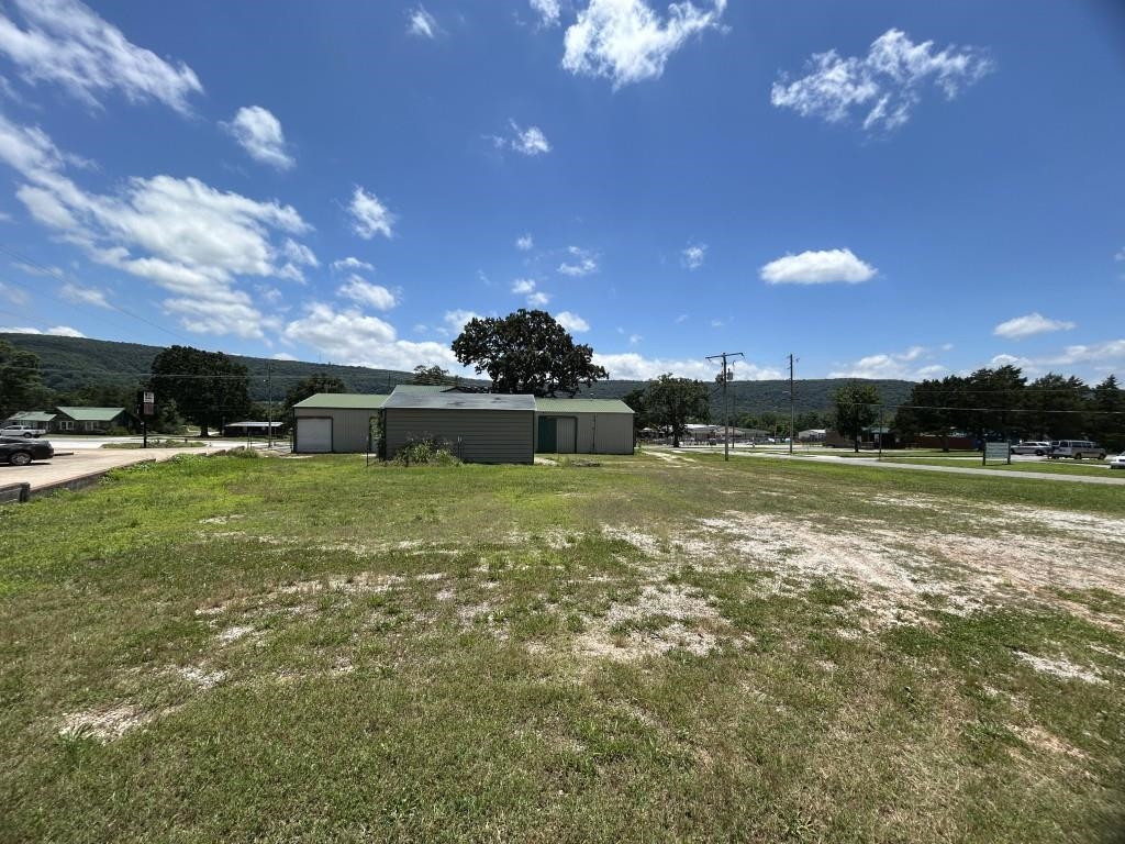 905 W Main  Mountain View, AR