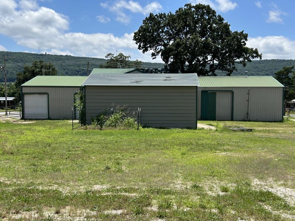 905 W Main  Mountain View, AR