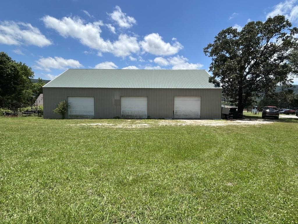 905 W Main  Mountain View, AR