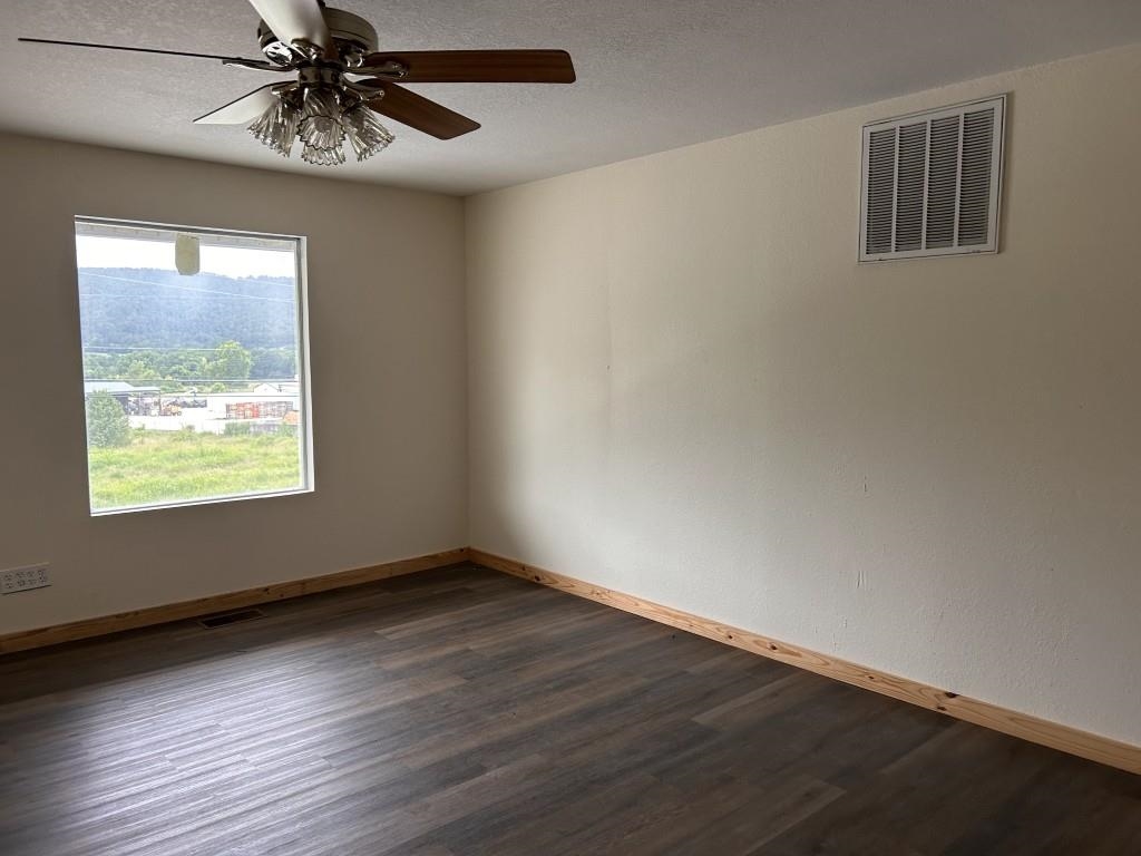 905 W Main  Mountain View, AR